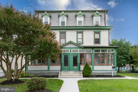 Townhouse For Sale - 305-307 Leconey Avenue<br/> PALMYRA, NJ 08065