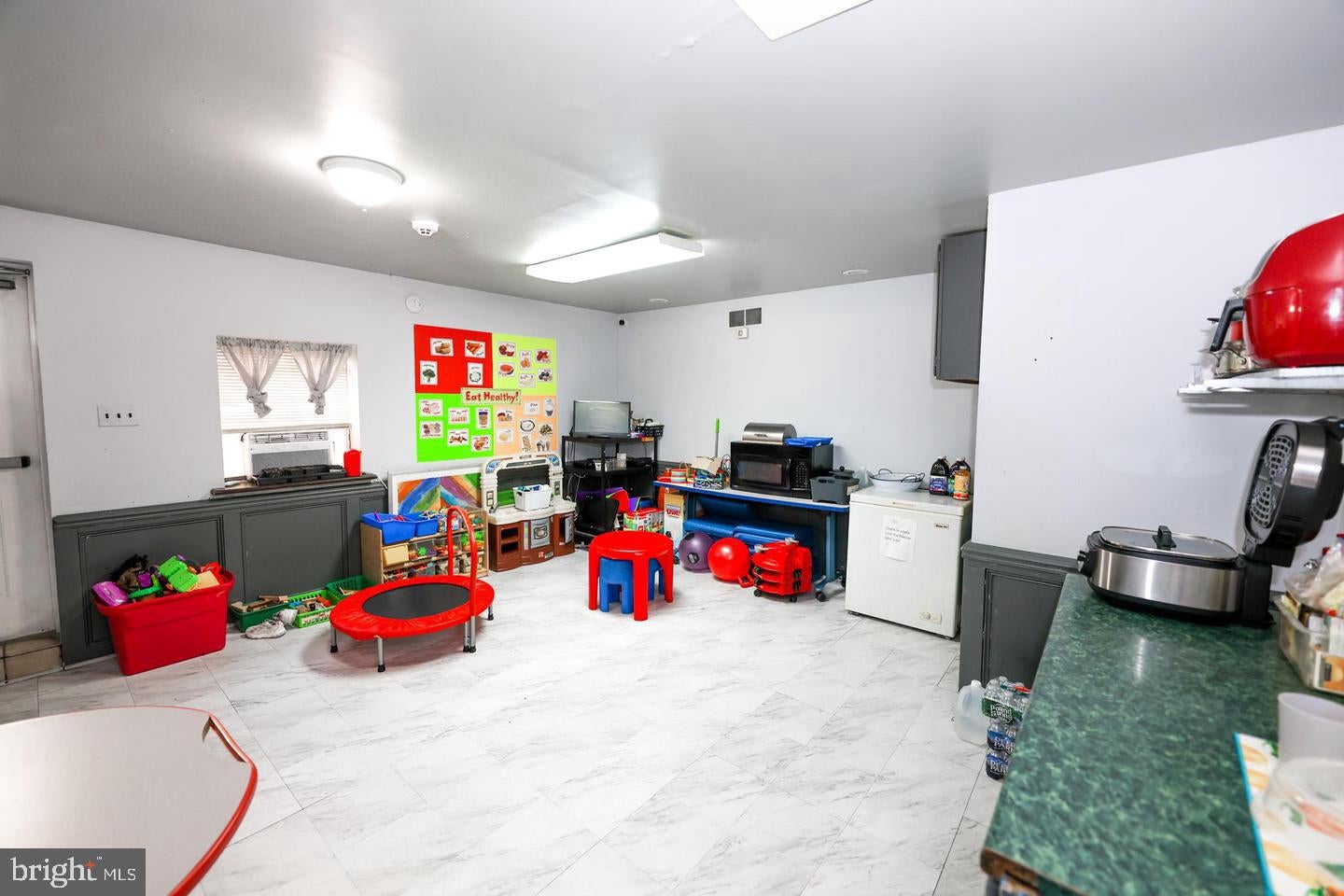 232 LONG LANE