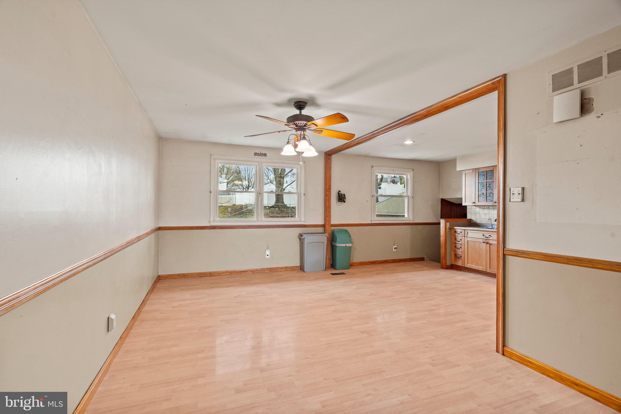 SOMERTON - Residential