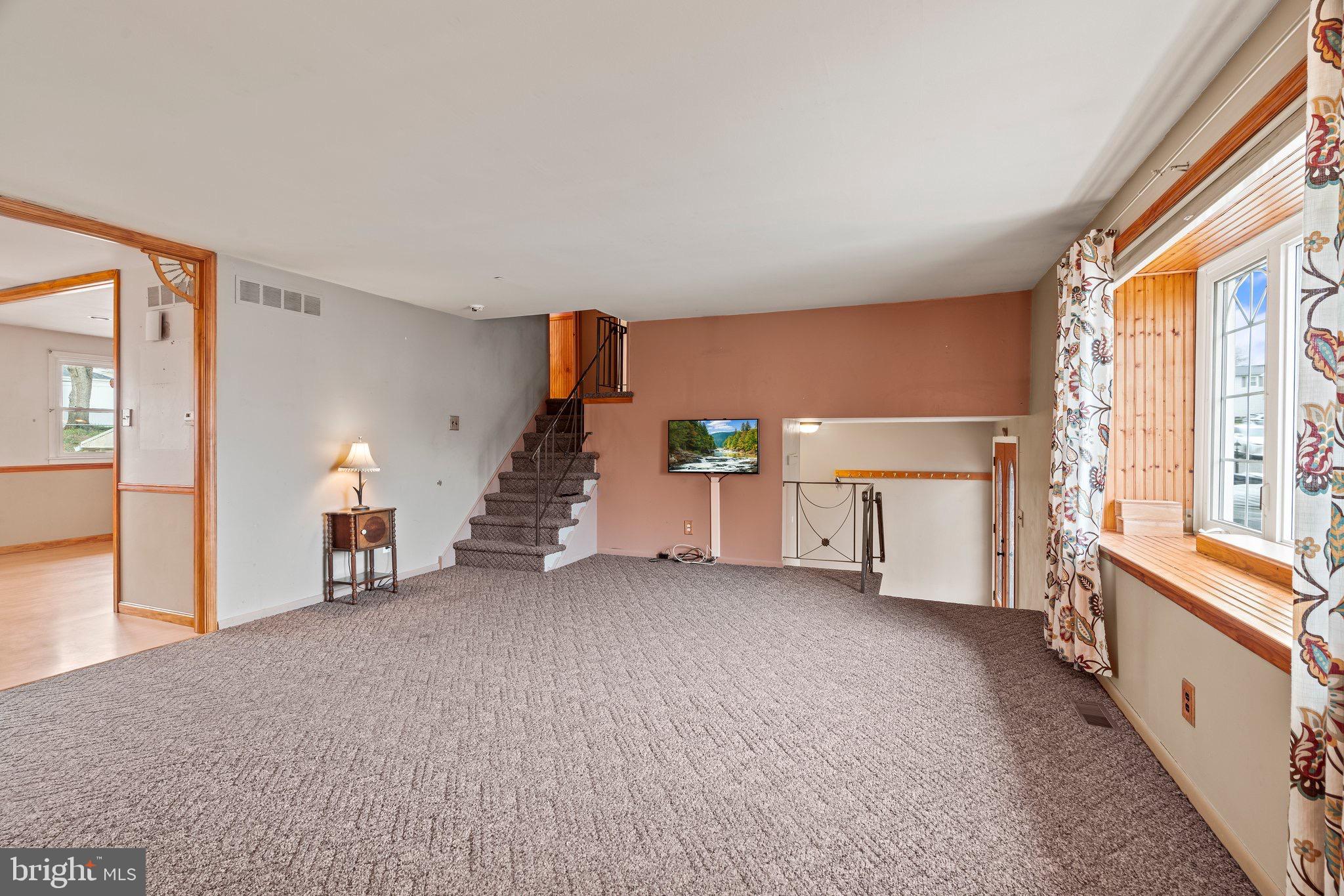 SOMERTON - Residential