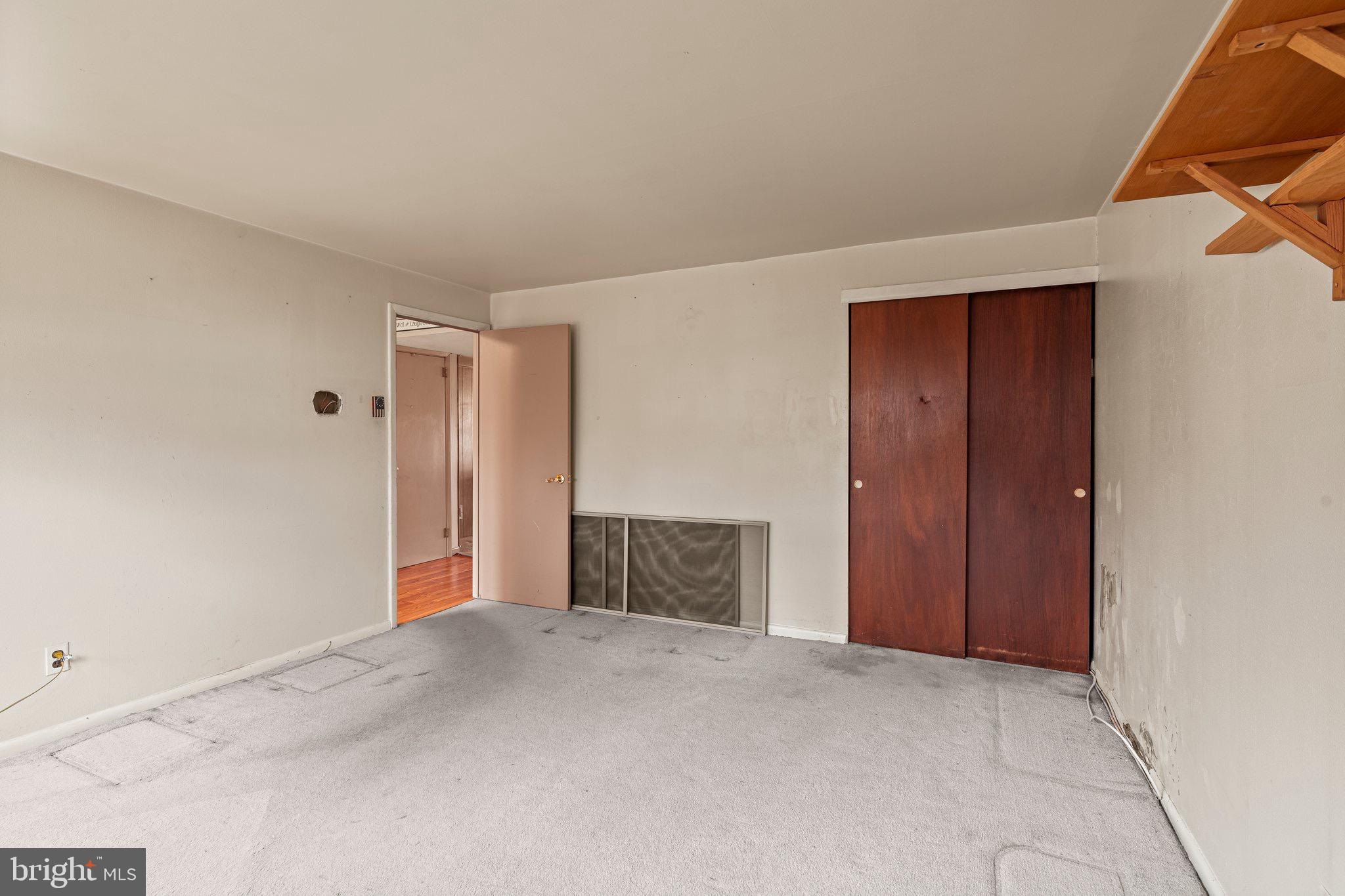 SOMERTON - Residential