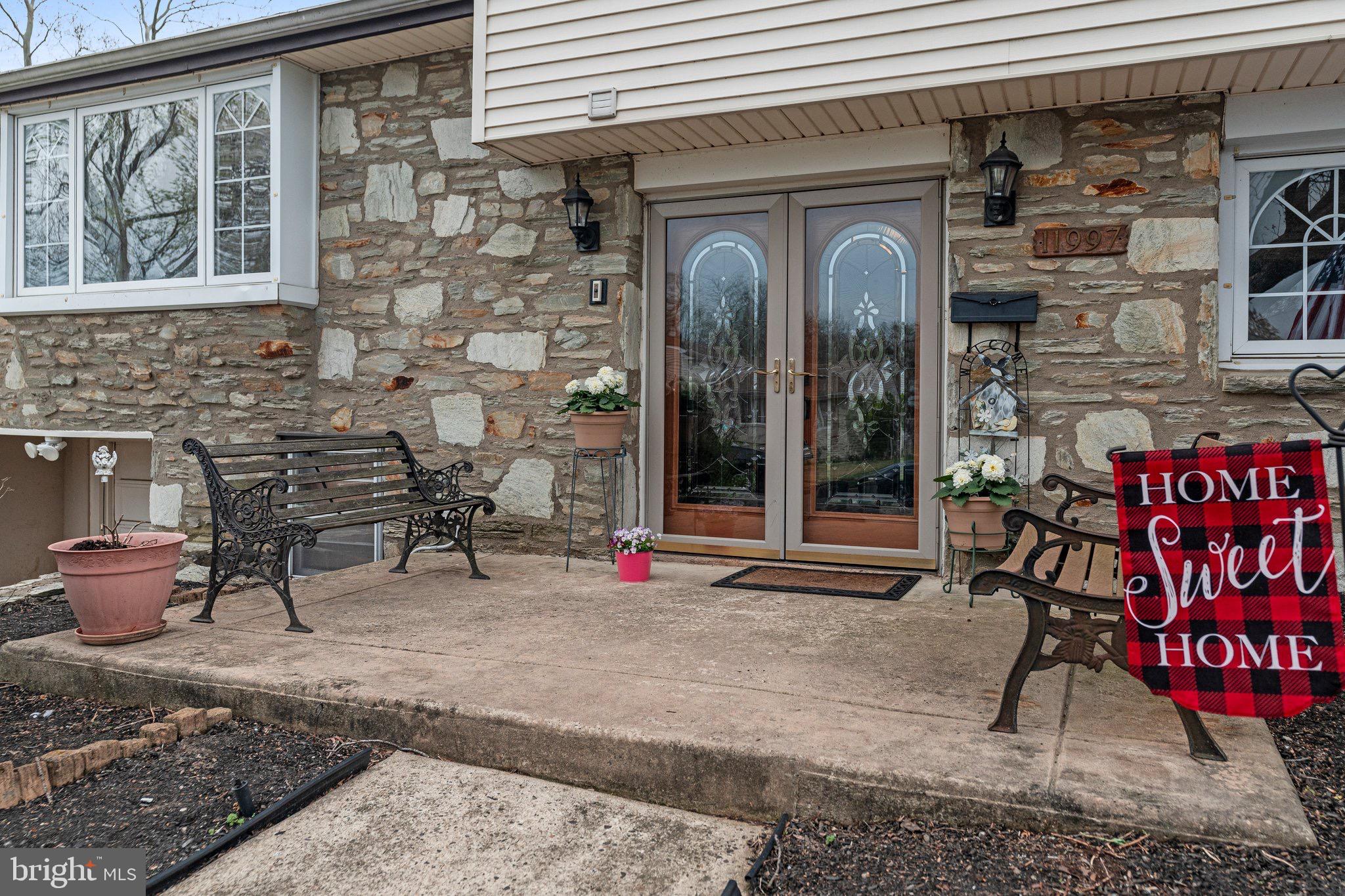 SOMERTON - Residential