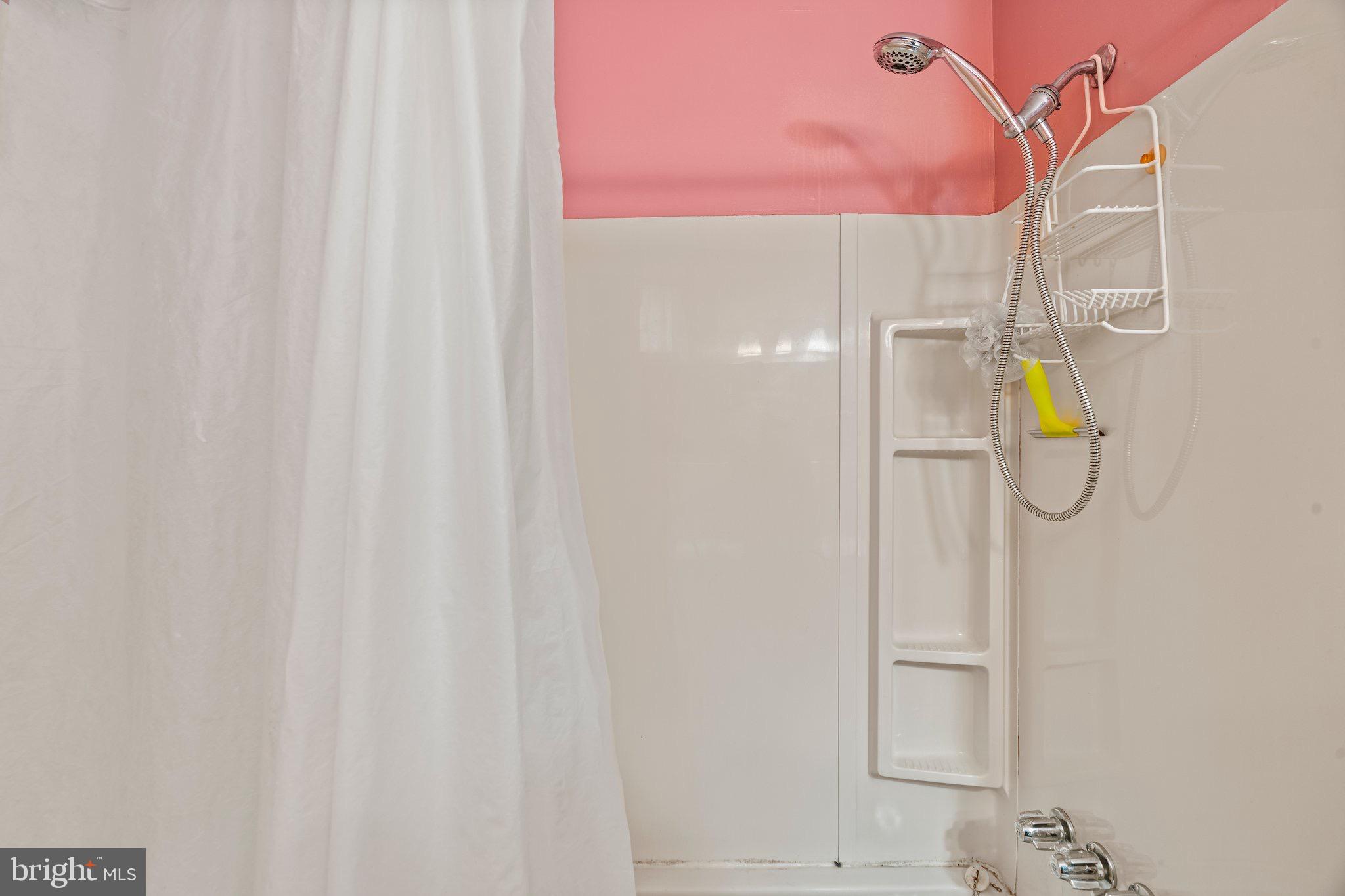 SOMERTON - Residential