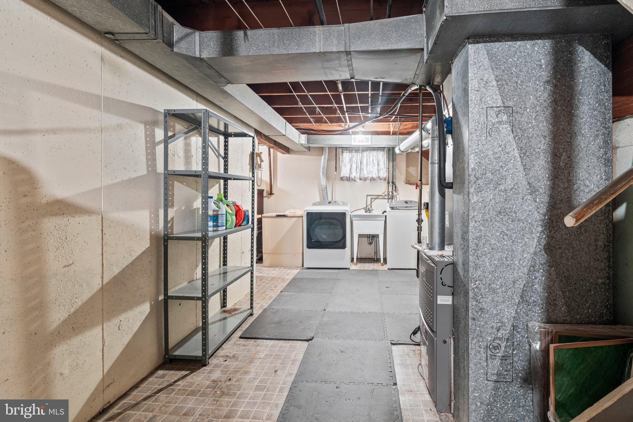 SOMERTON - Residential