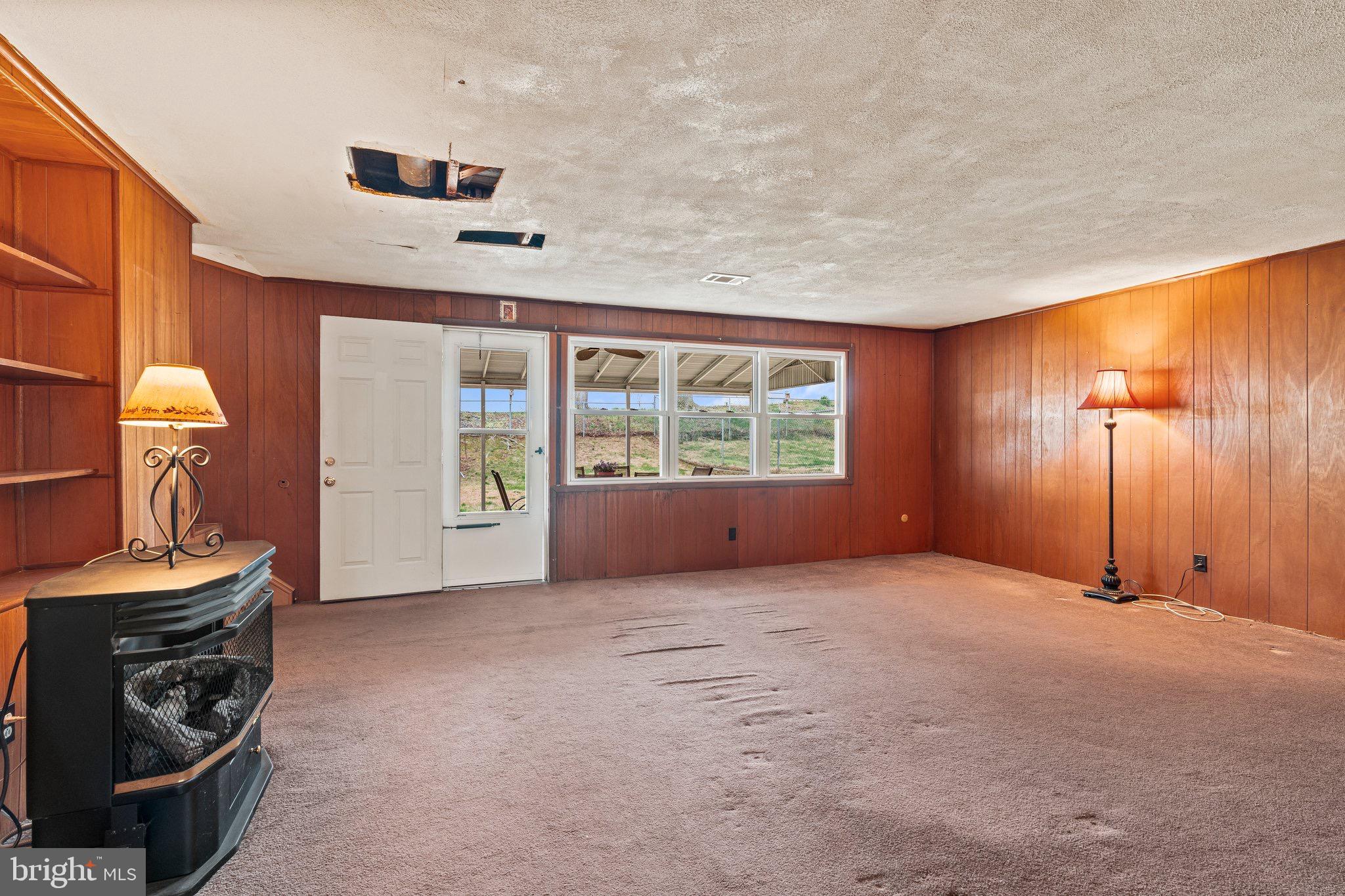 SOMERTON - Residential