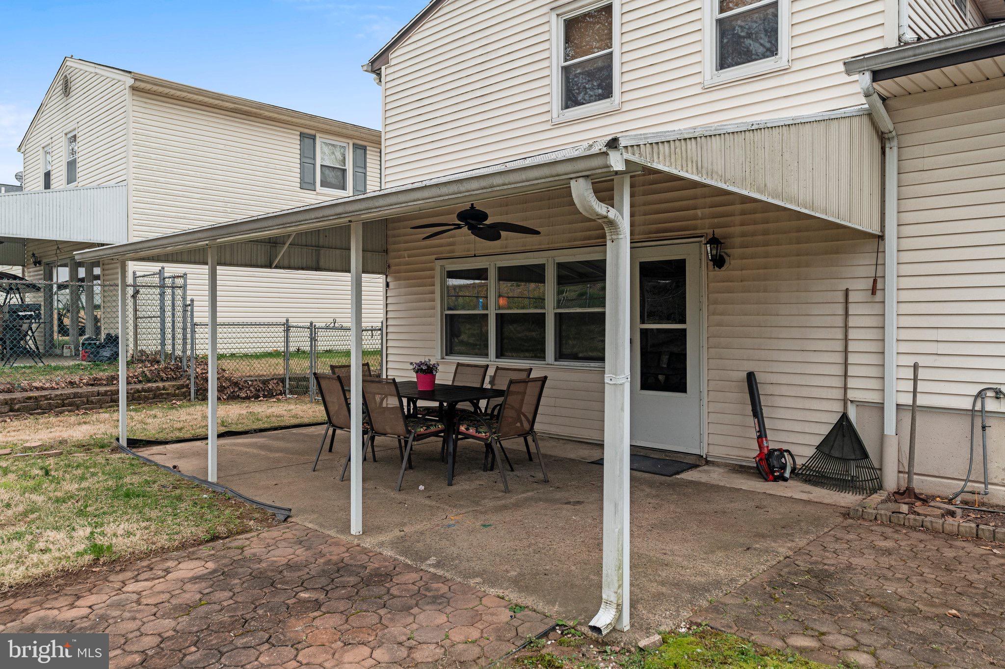 SOMERTON - Residential