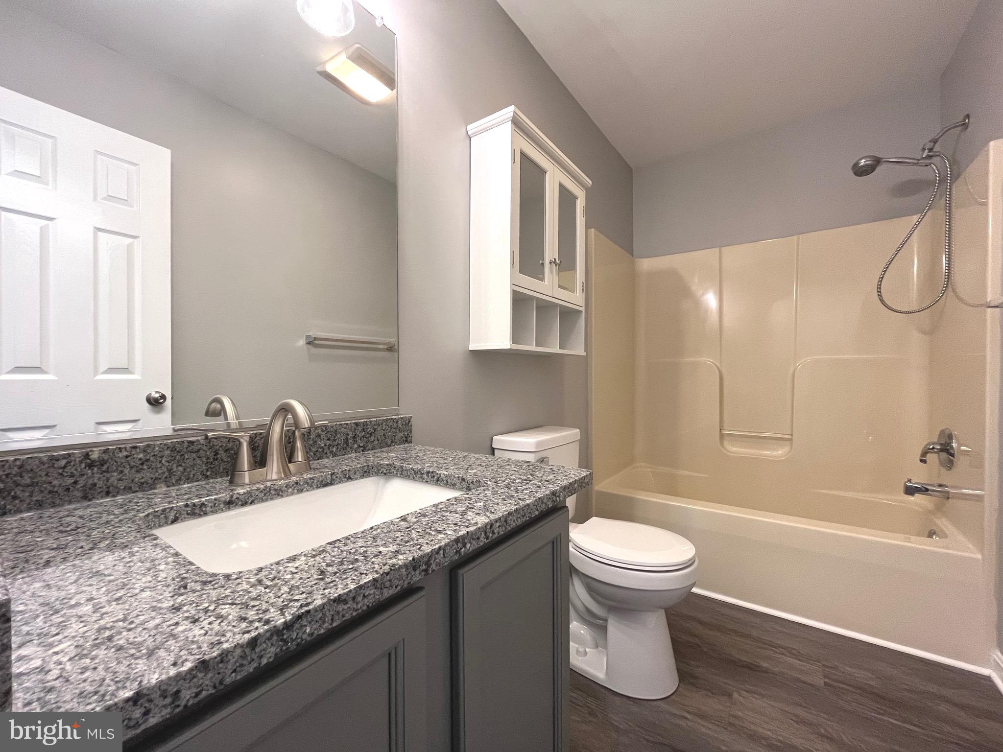 SUMMER HILL - Residential