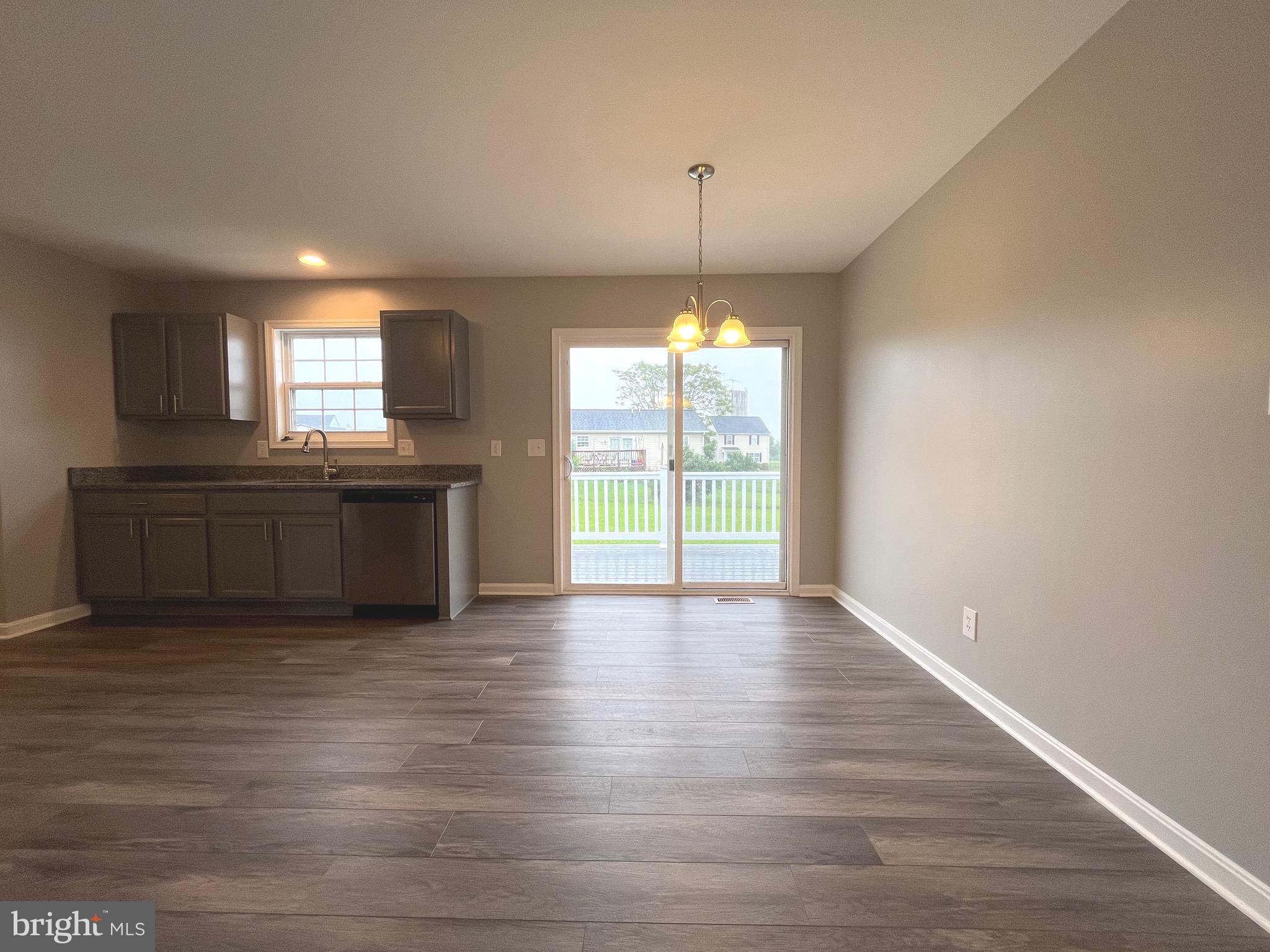 SUMMER HILL - Residential