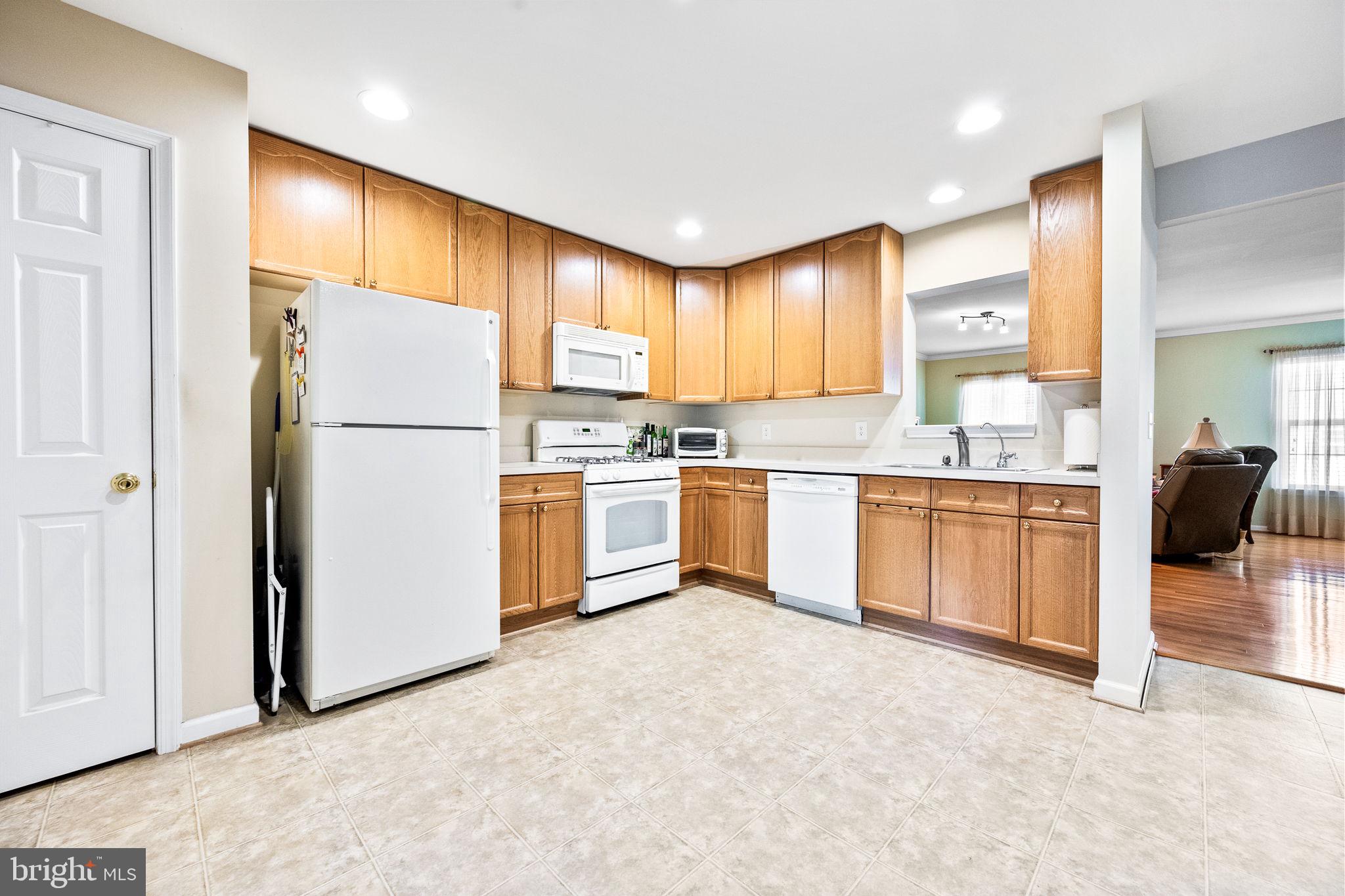 FAIRWAYS WEST - Residential