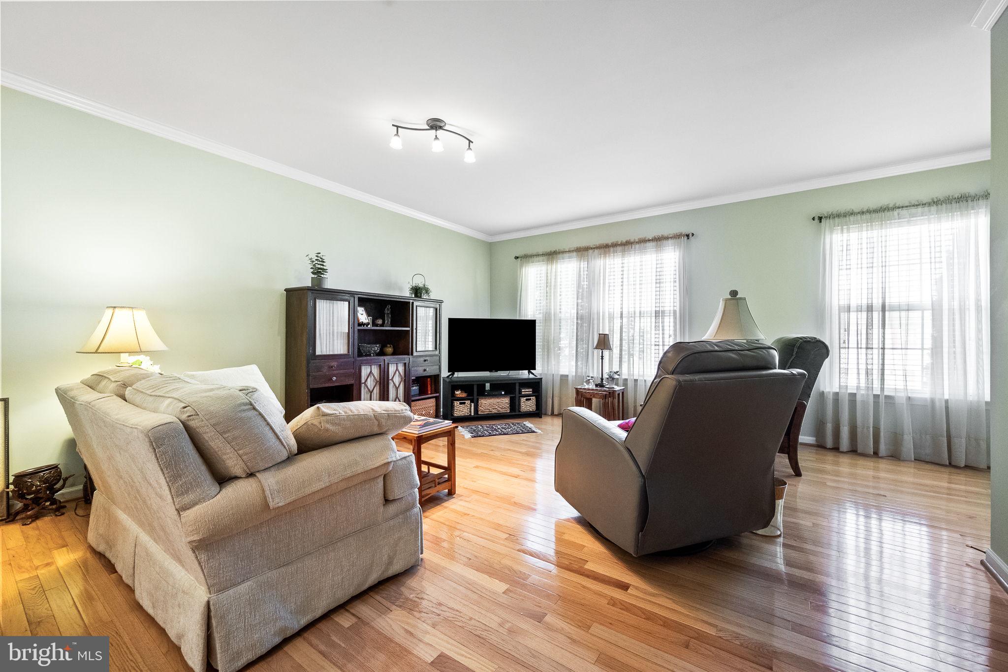 FAIRWAYS WEST - Residential