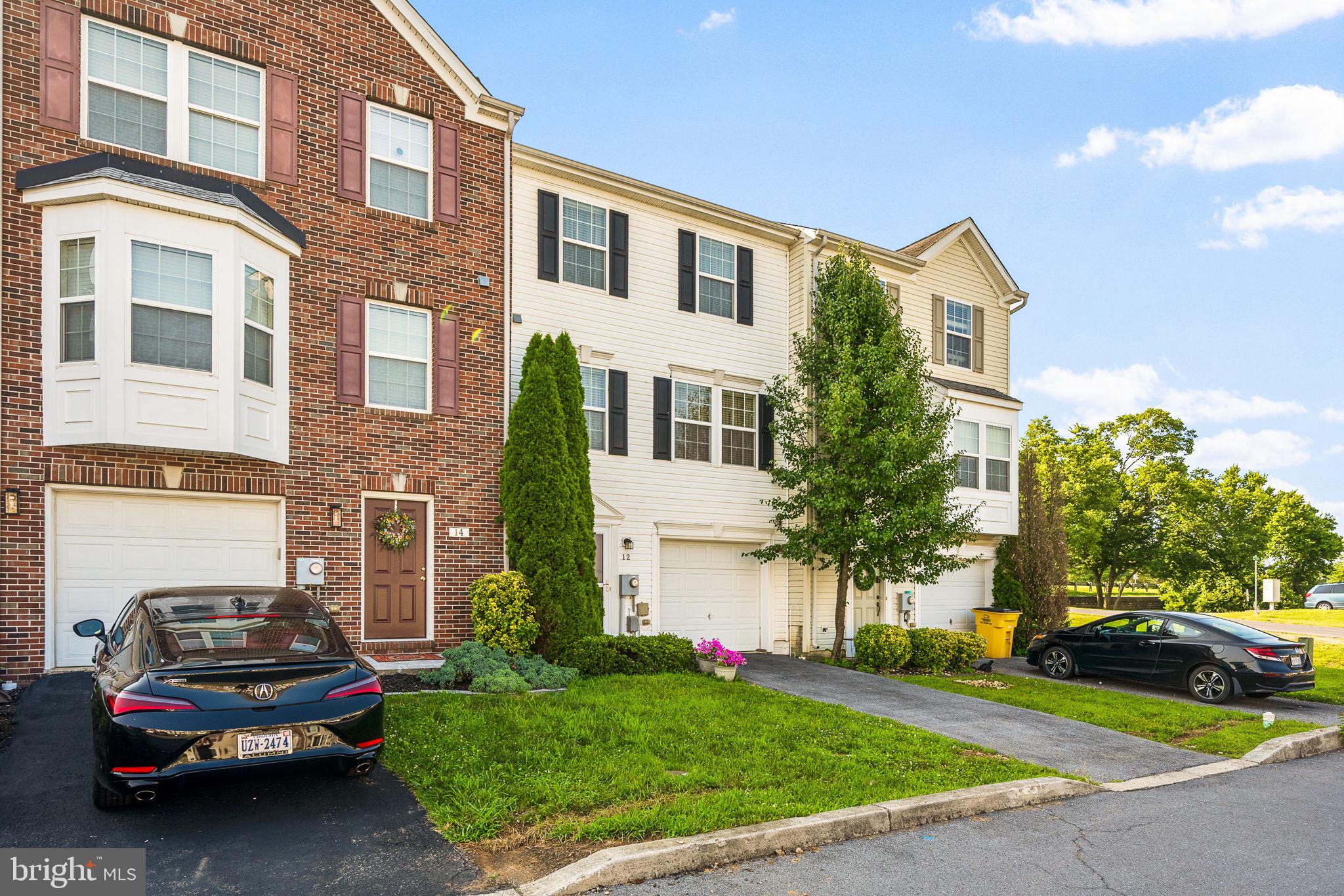 FAIRWAYS WEST - Residential