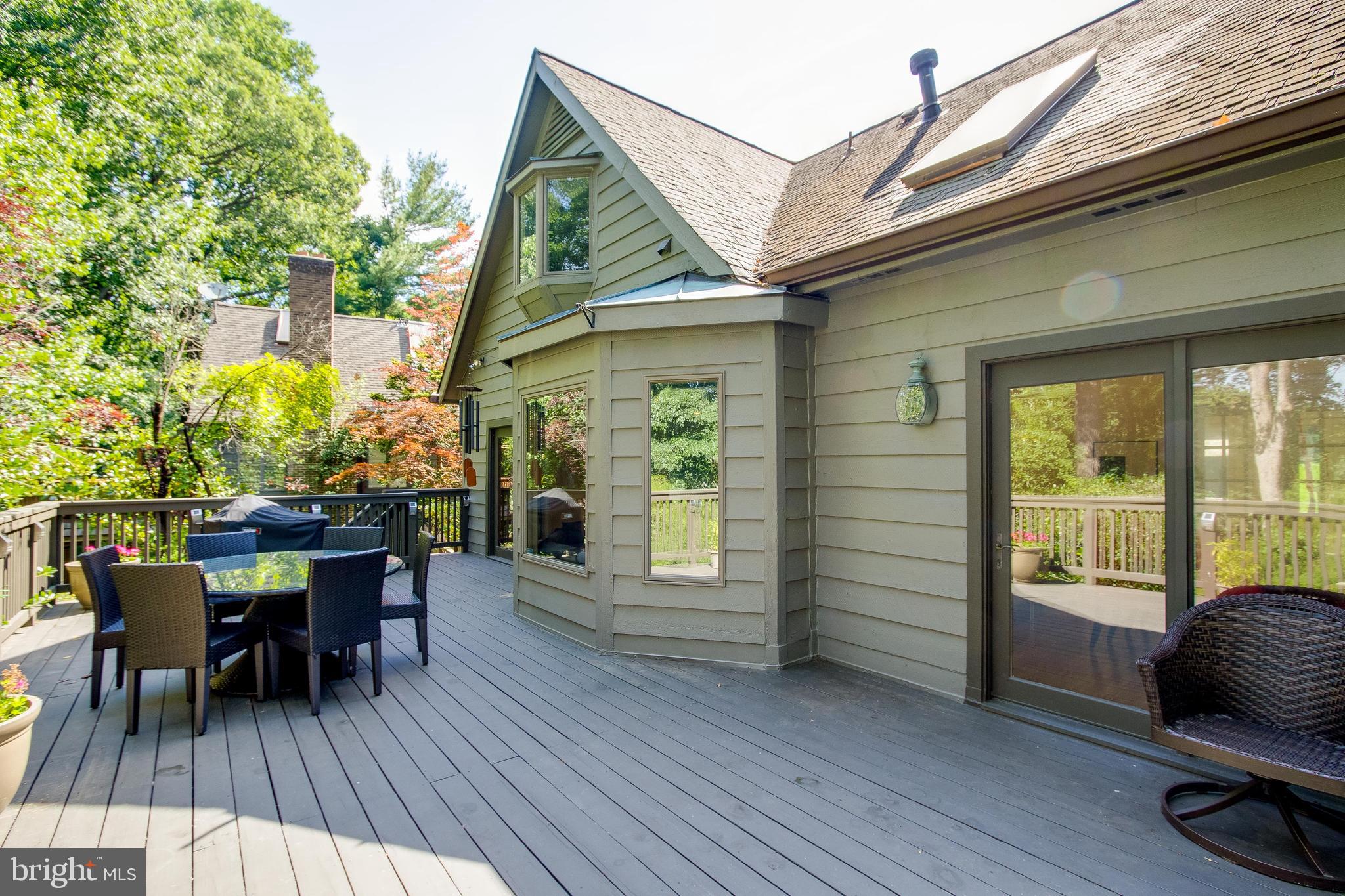 MCLEAN STATION - Residential