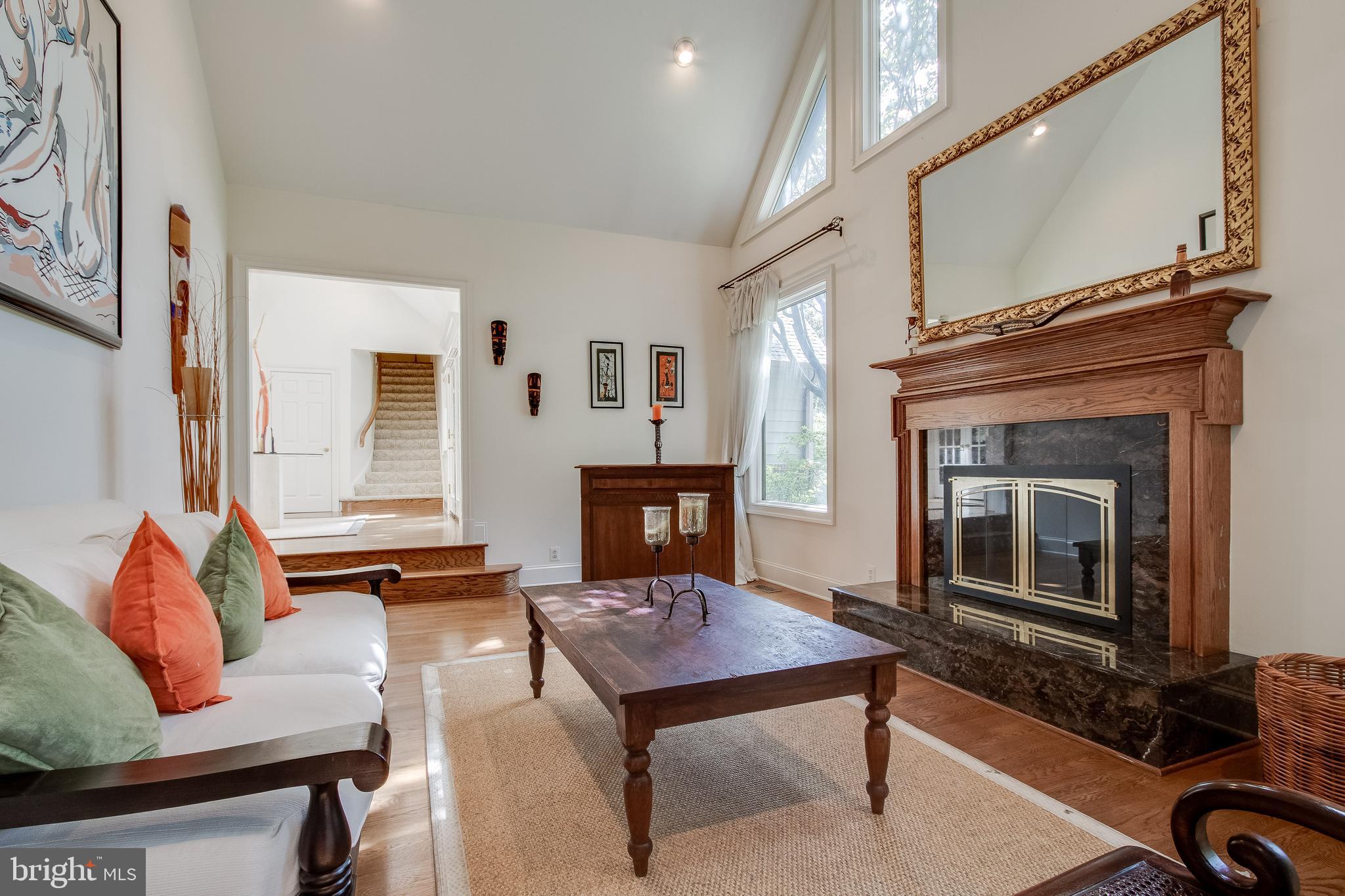 MCLEAN STATION - Residential