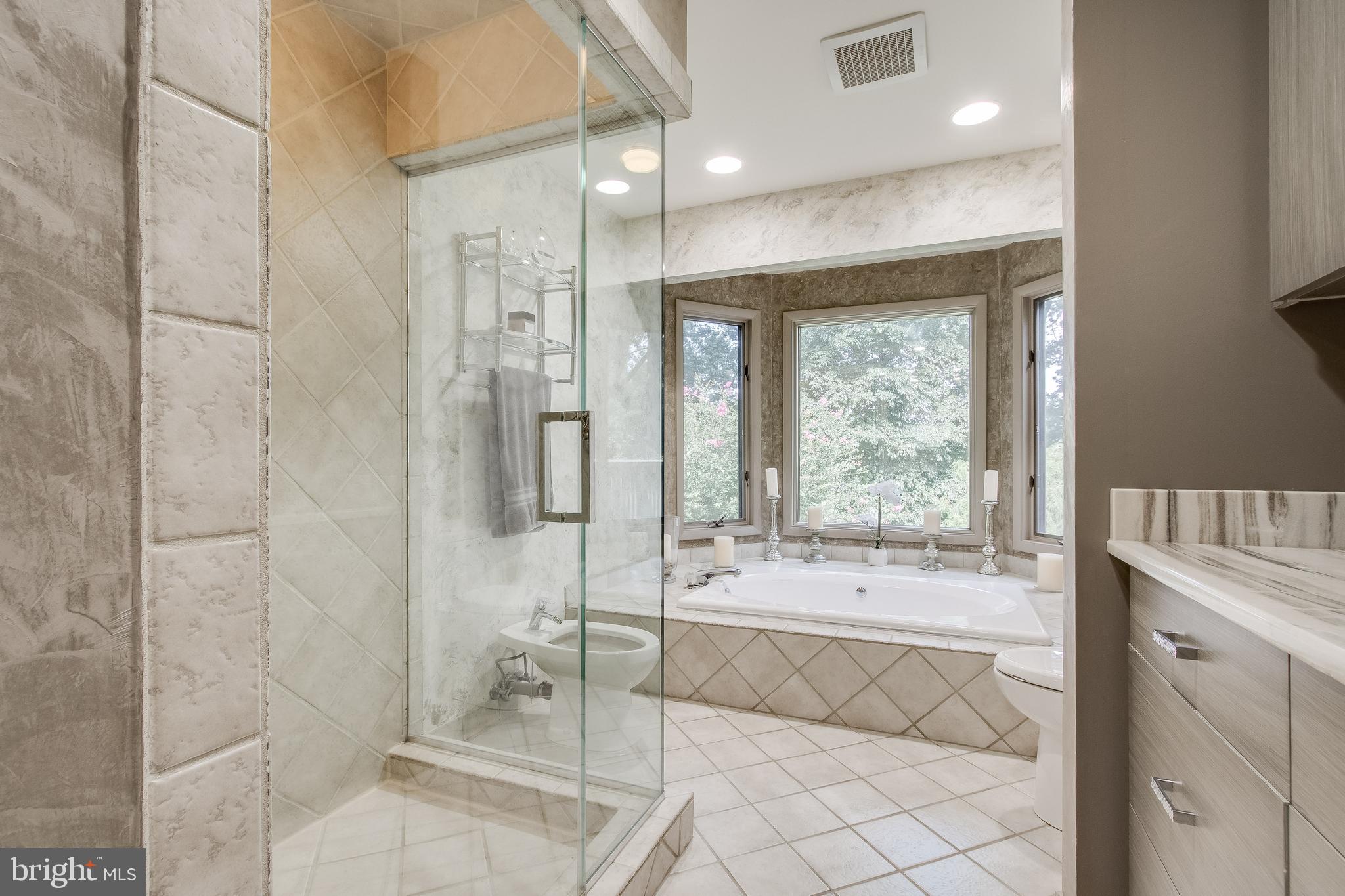 MCLEAN STATION - Residential