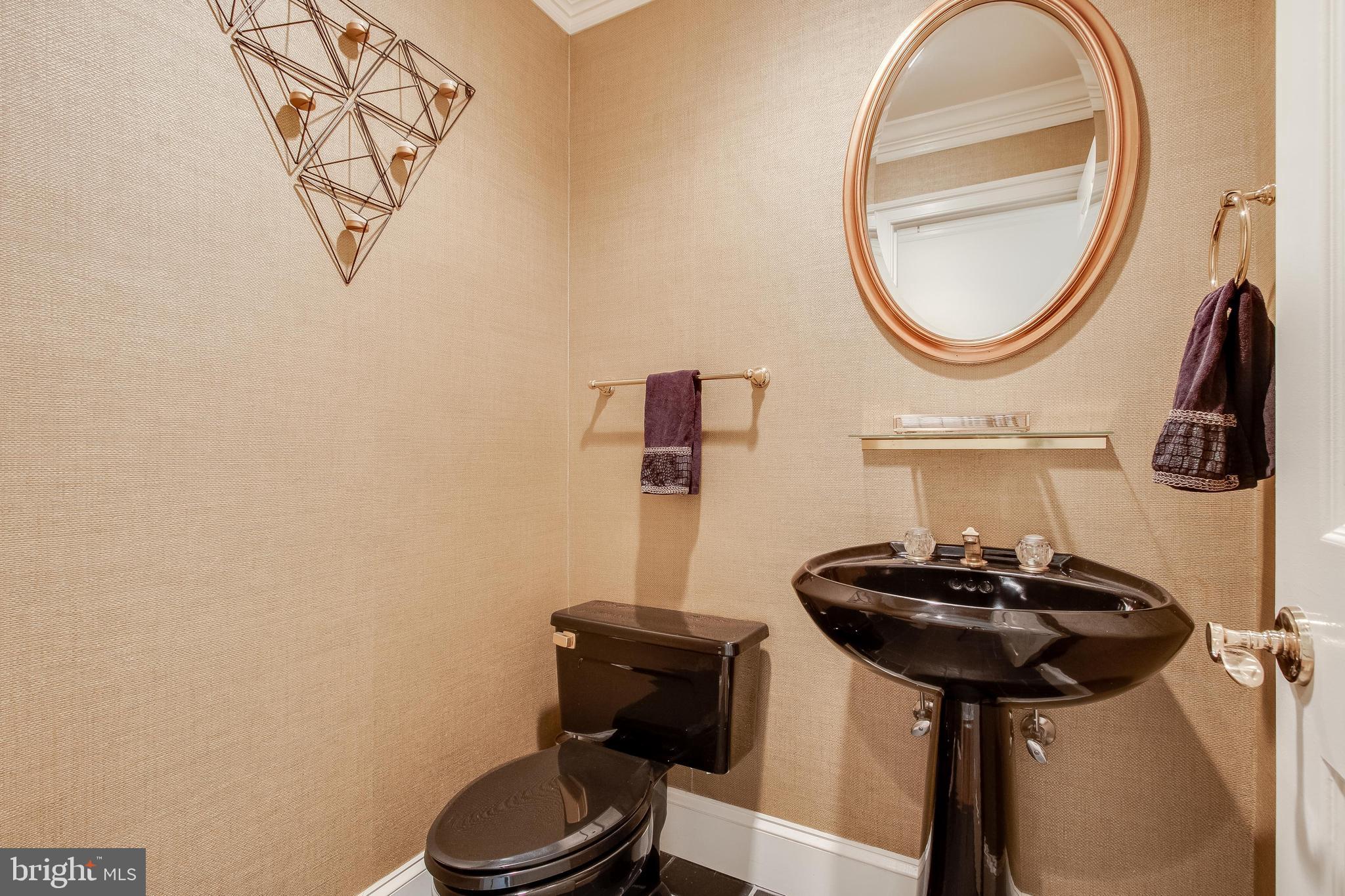 MCLEAN STATION - Residential