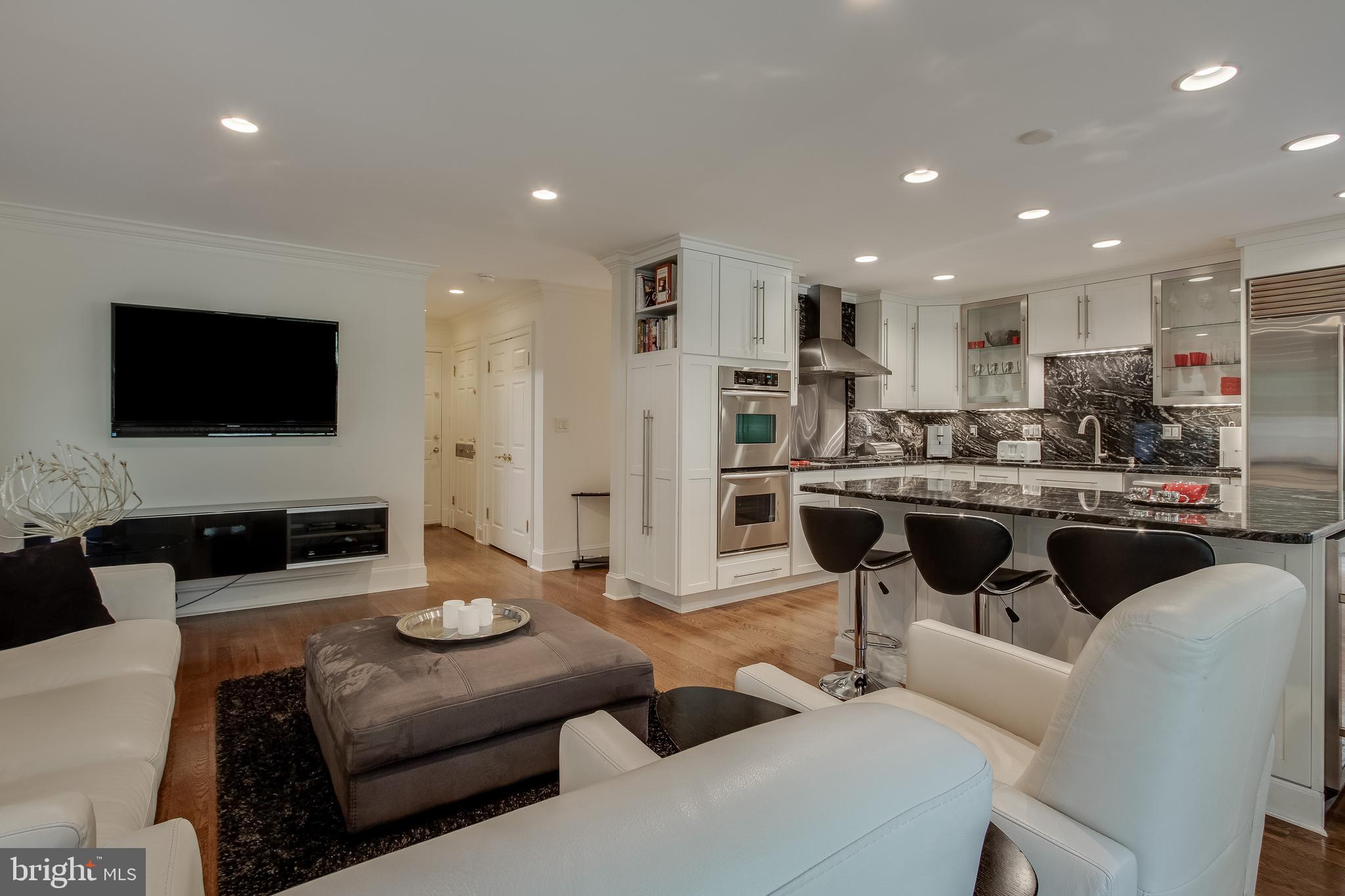 MCLEAN STATION - Residential