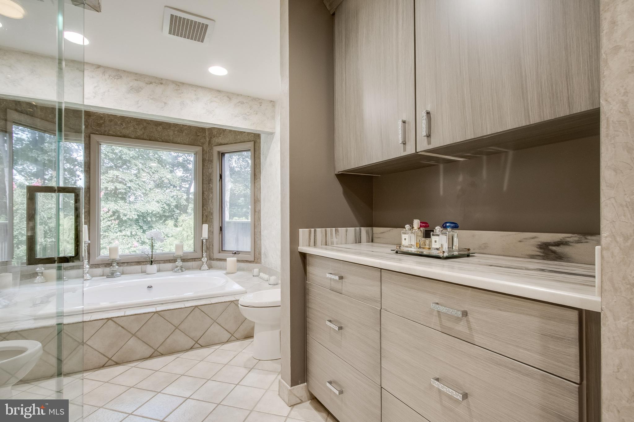 MCLEAN STATION - Residential