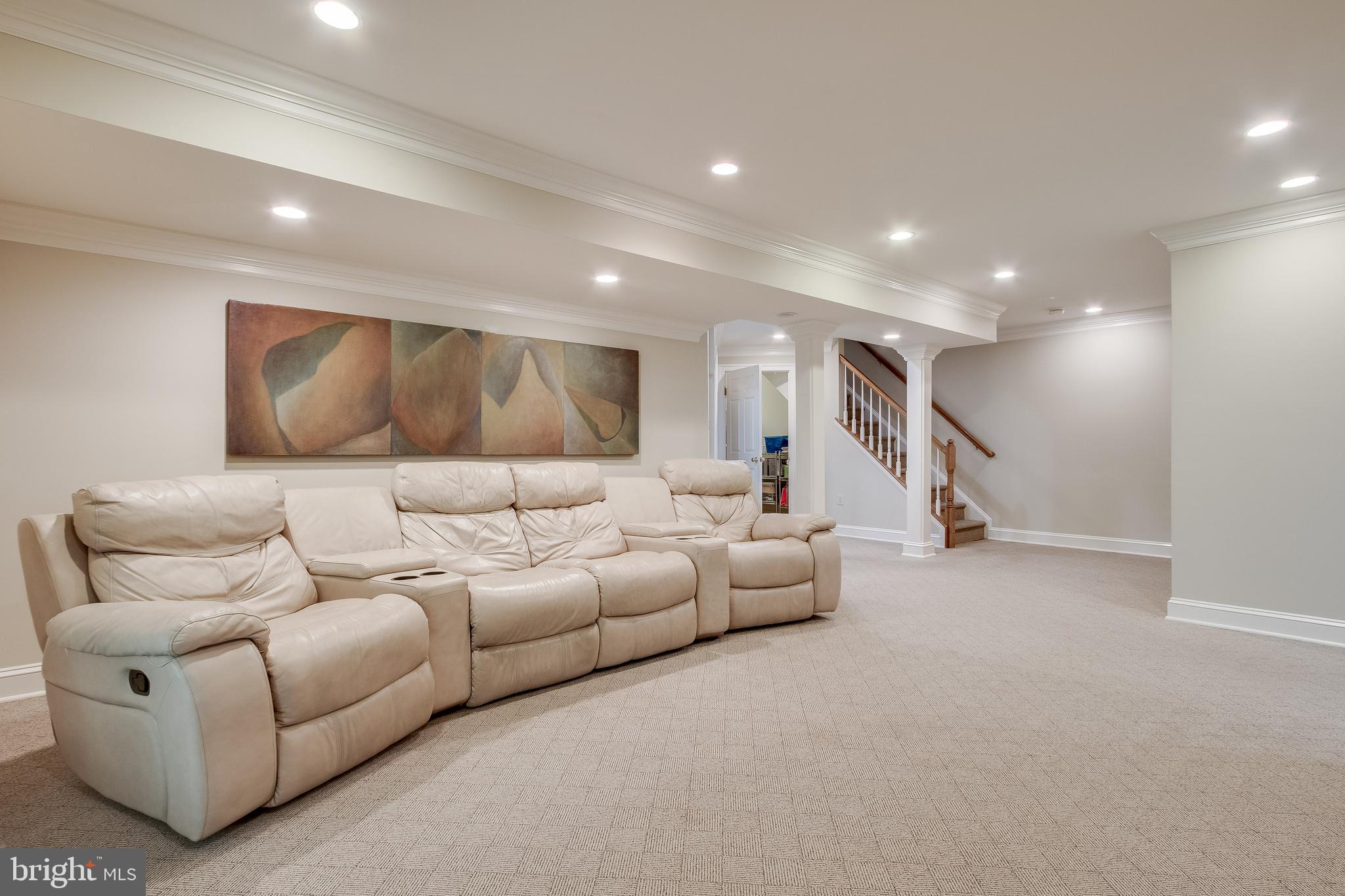 MCLEAN STATION - Residential