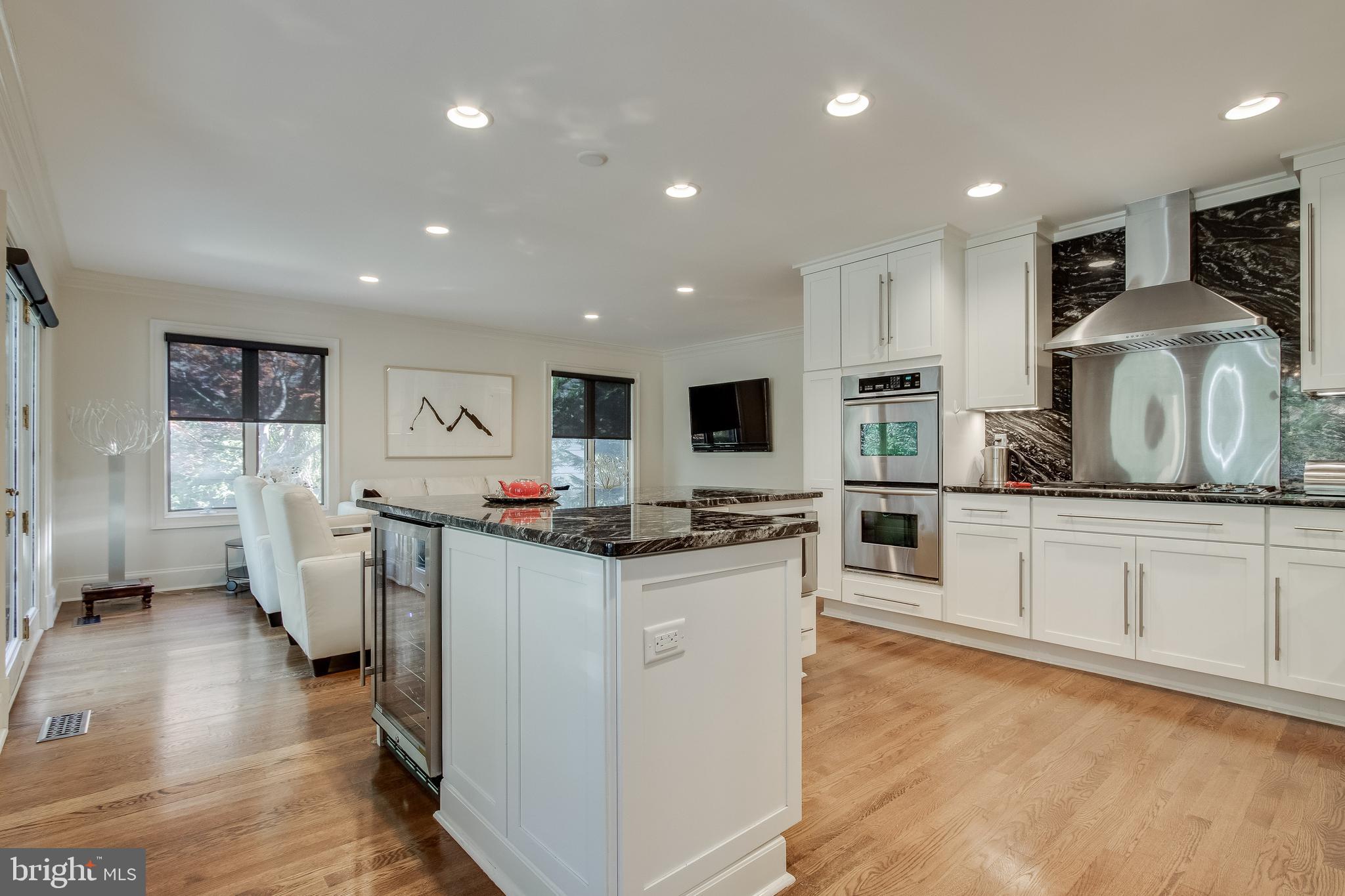 MCLEAN STATION - Residential