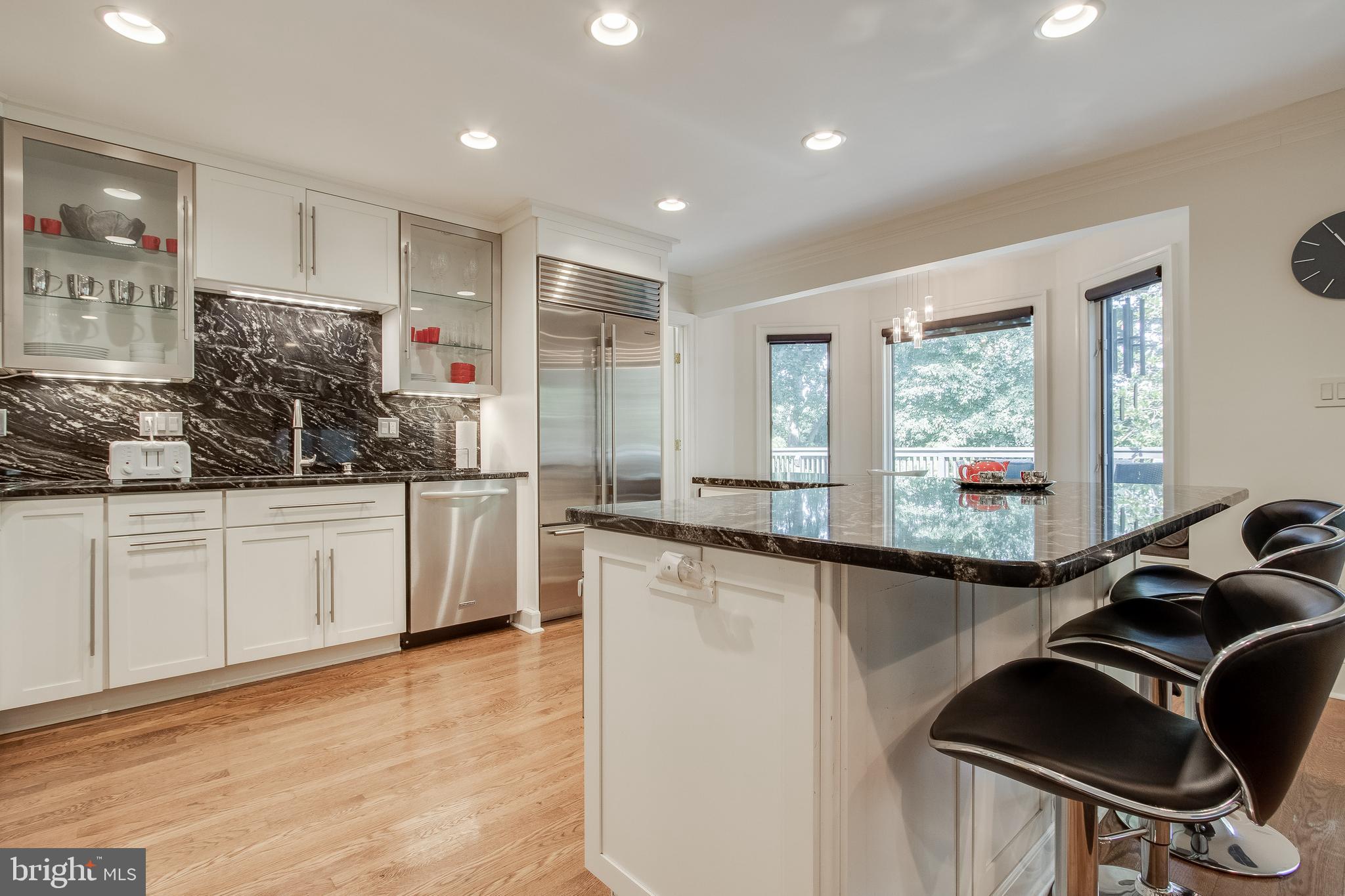 MCLEAN STATION - Residential