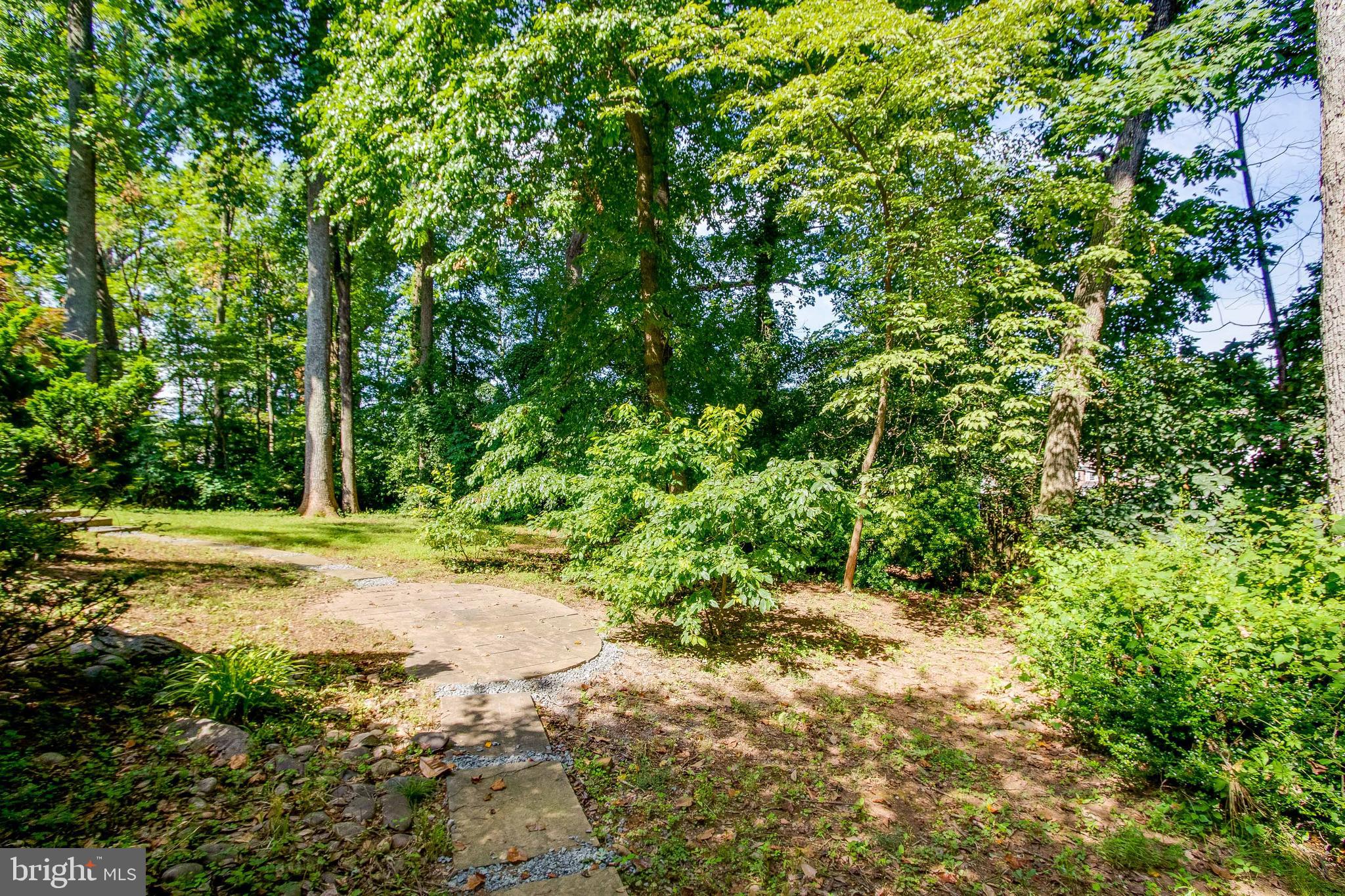 MCLEAN STATION - Residential