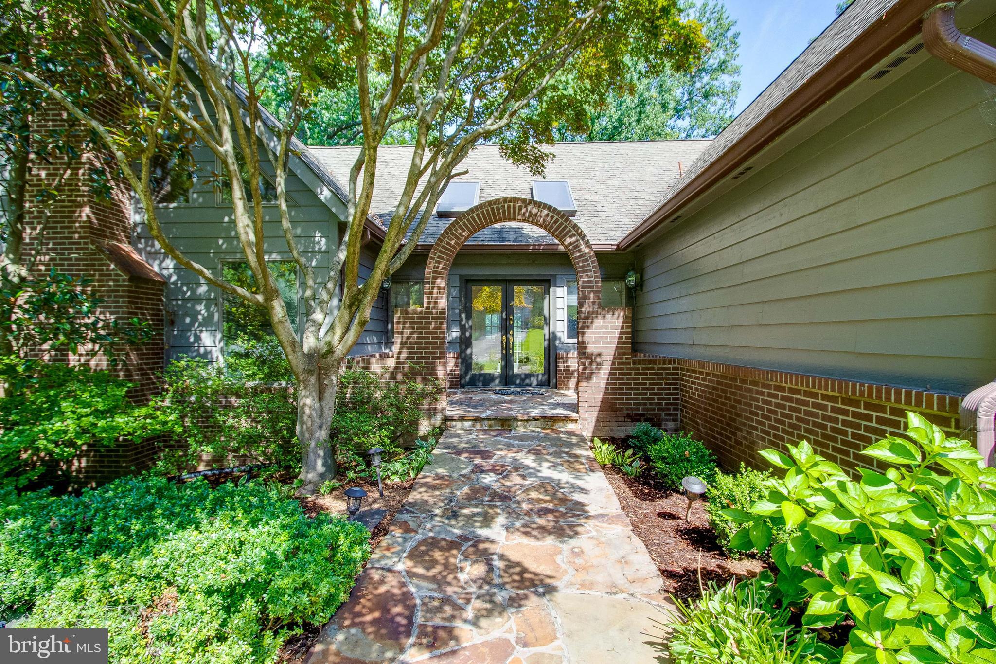 MCLEAN STATION - Residential