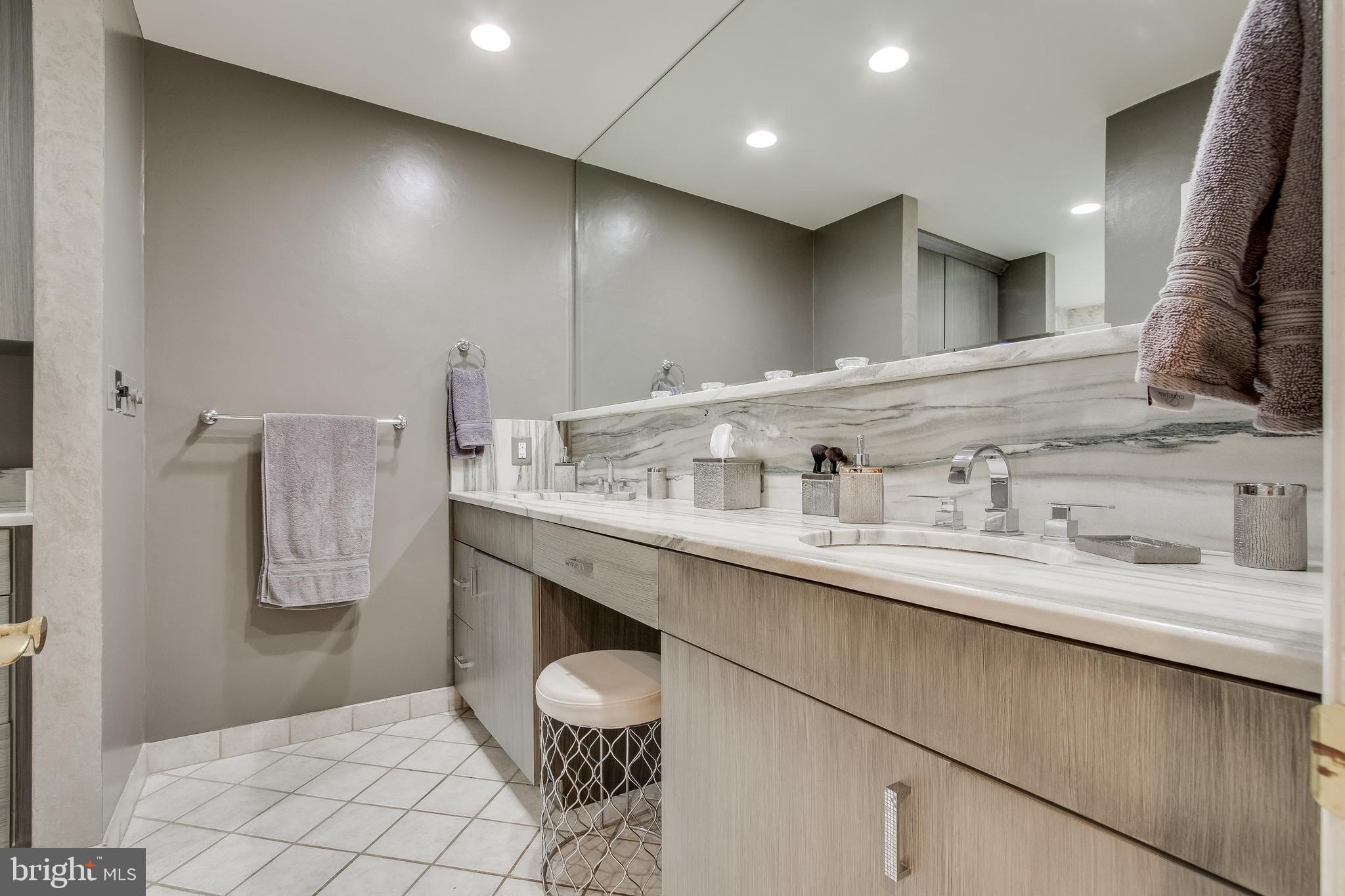 MCLEAN STATION - Residential