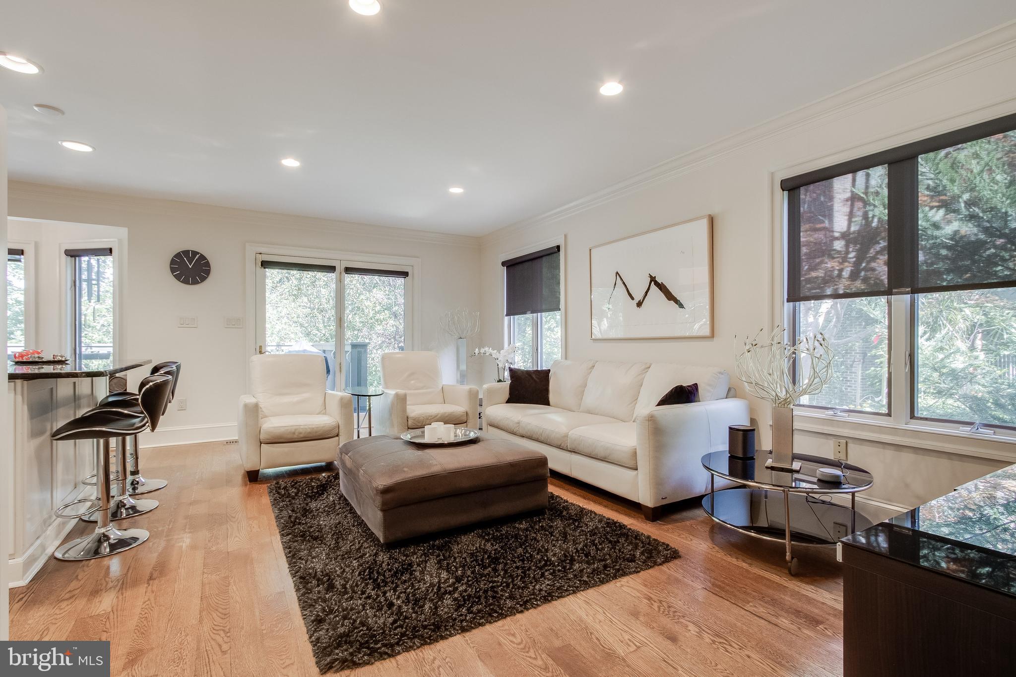 MCLEAN STATION - Residential