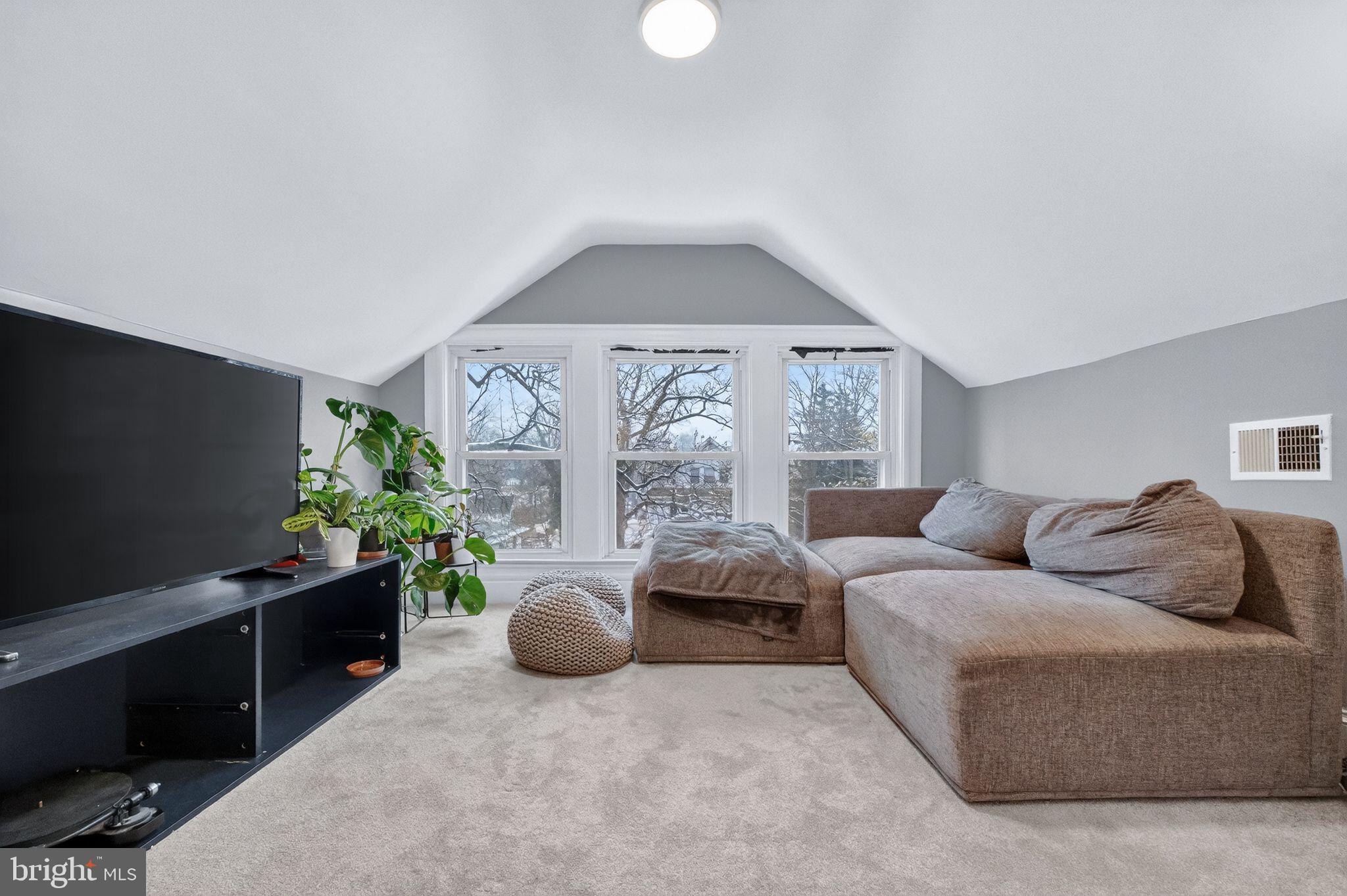 GWYNN OAK - Residential