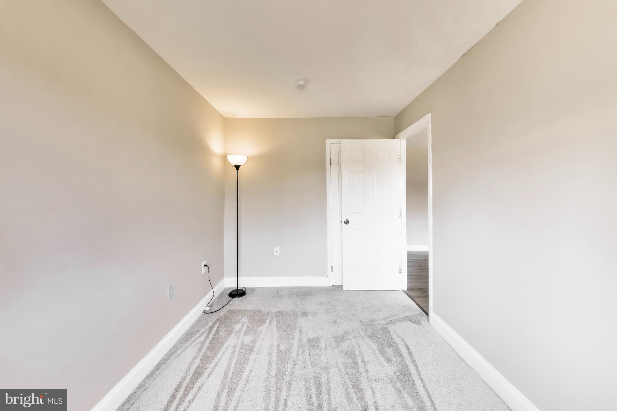 OCCOQUAN RIDGE CONDO - Residential