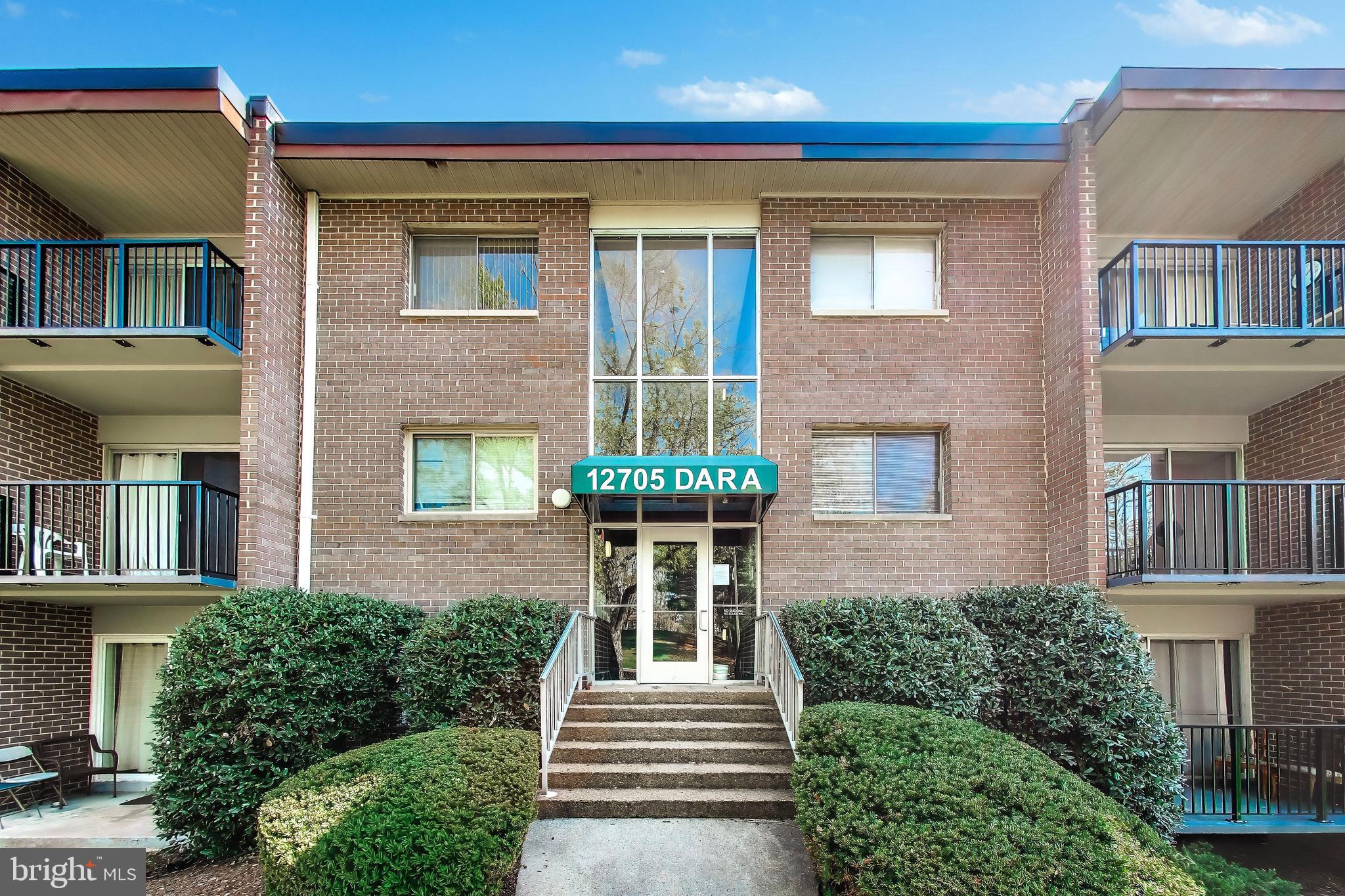 OCCOQUAN RIDGE CONDO - Residential