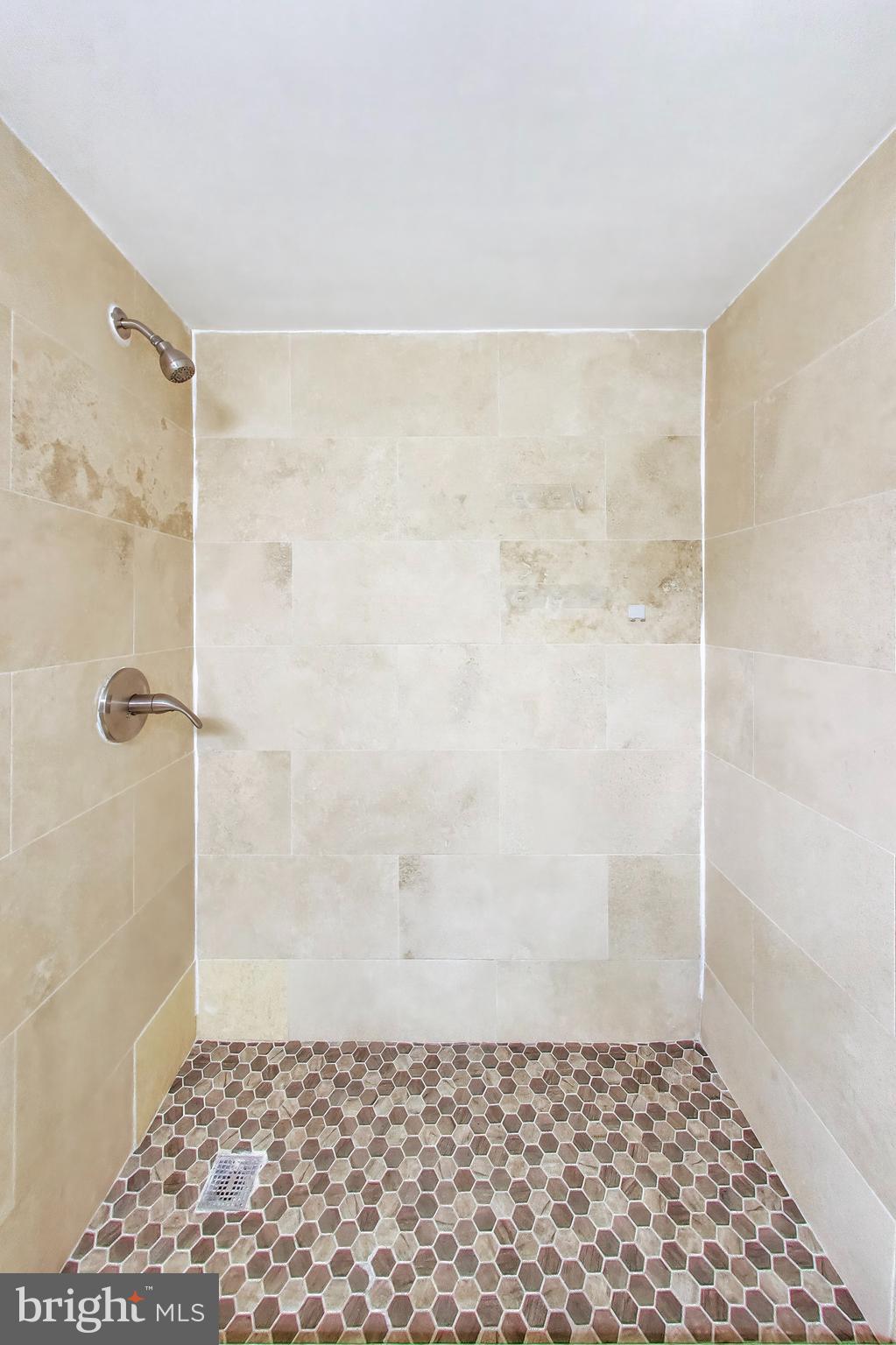 OCCOQUAN RIDGE CONDO - Residential