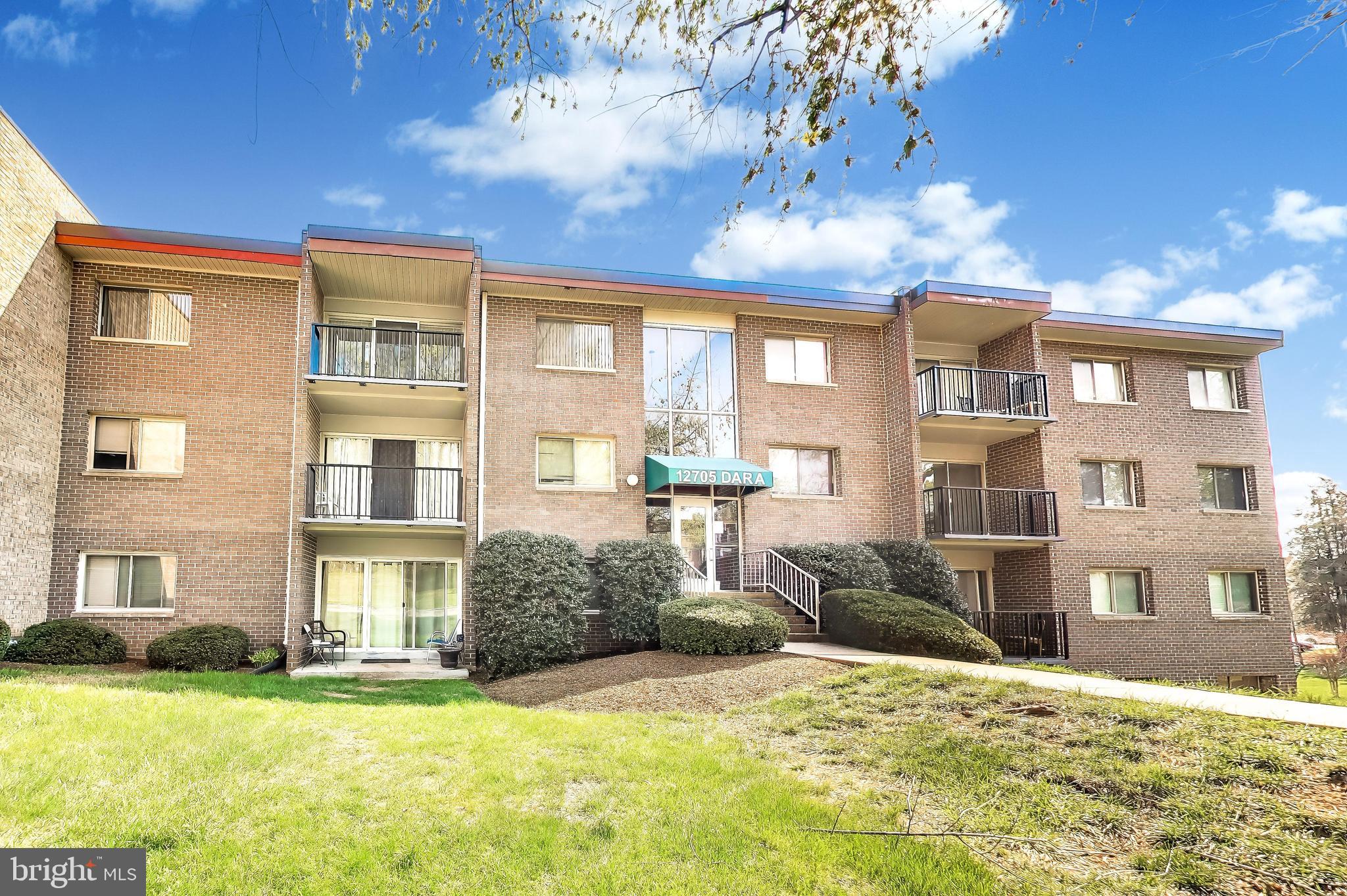 OCCOQUAN RIDGE CONDO - Residential