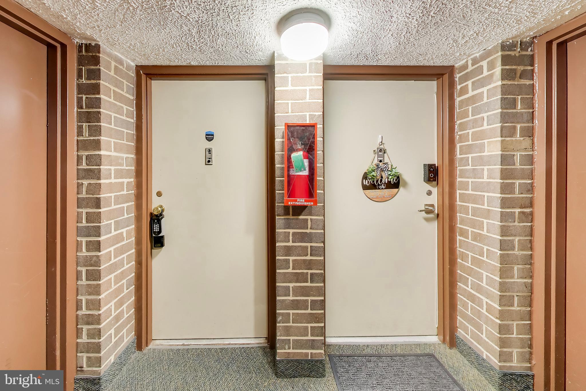 OCCOQUAN RIDGE CONDO - Residential