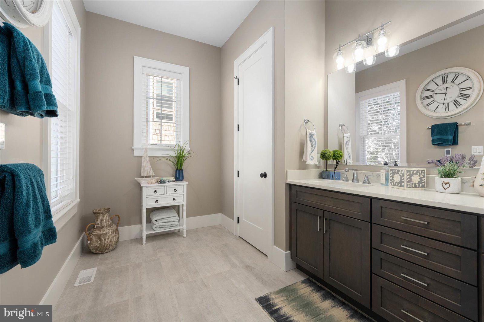 HERON HARBOUR - Residential