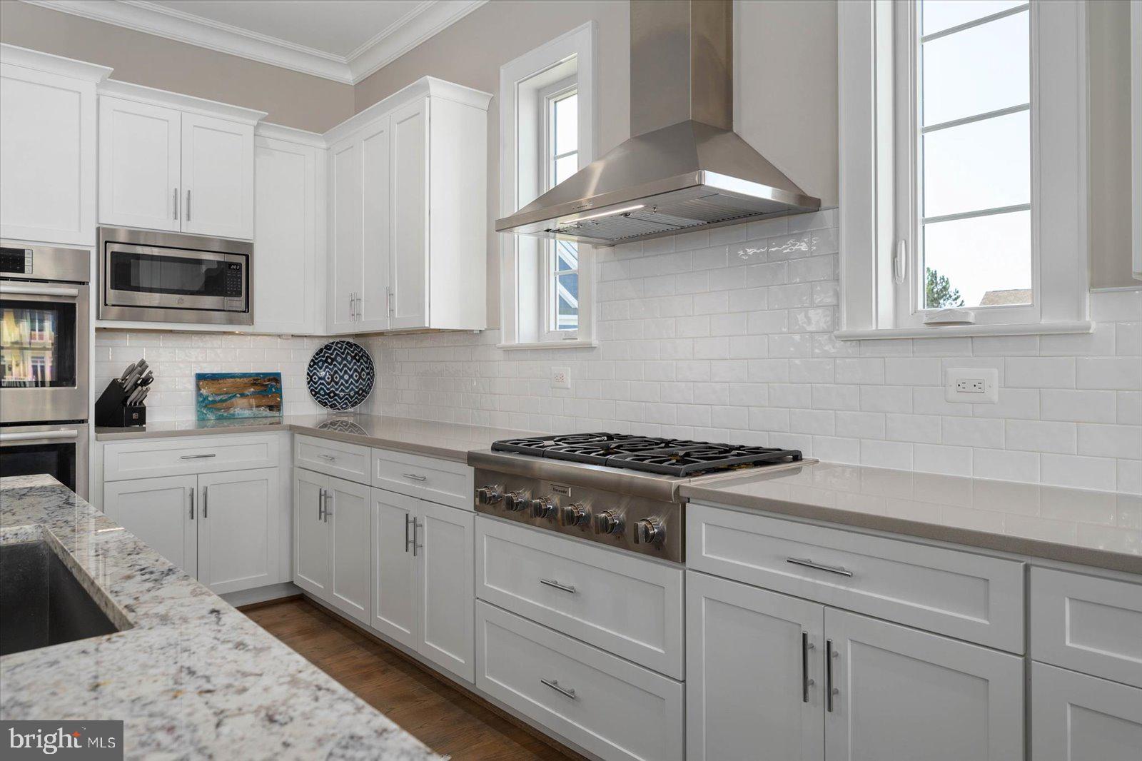 HERON HARBOUR - Residential