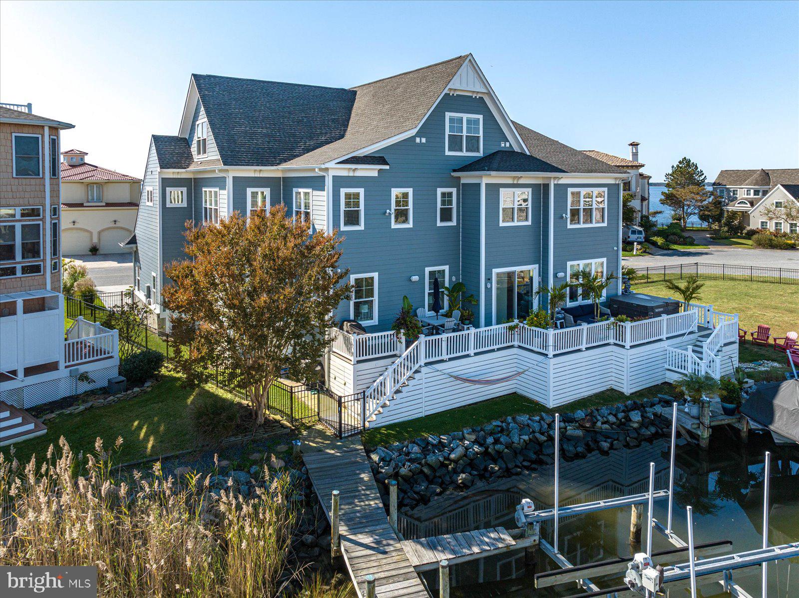 HERON HARBOUR - Residential