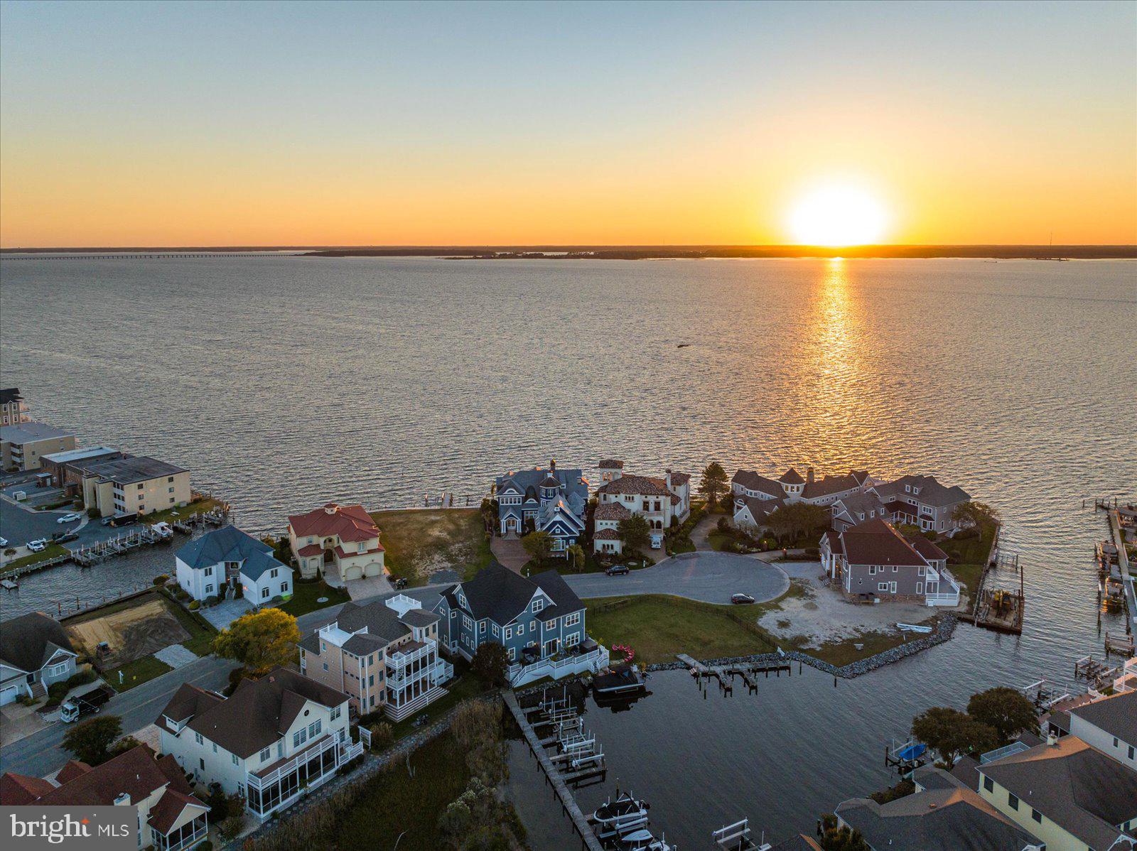 HERON HARBOUR - Residential