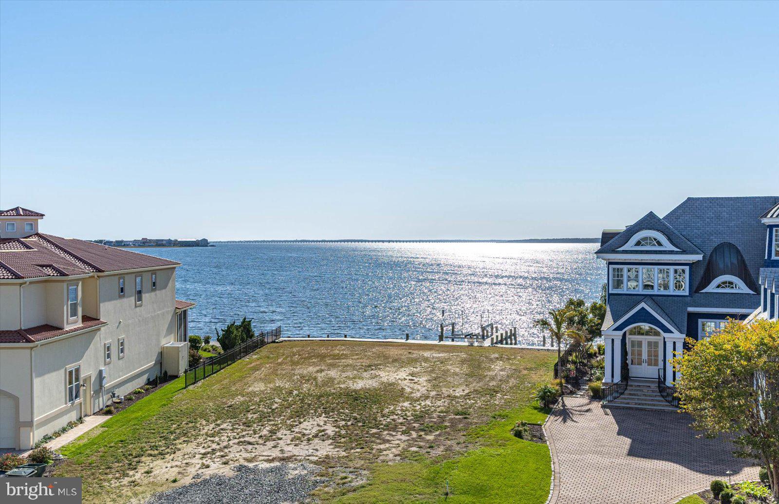 HERON HARBOUR - Residential