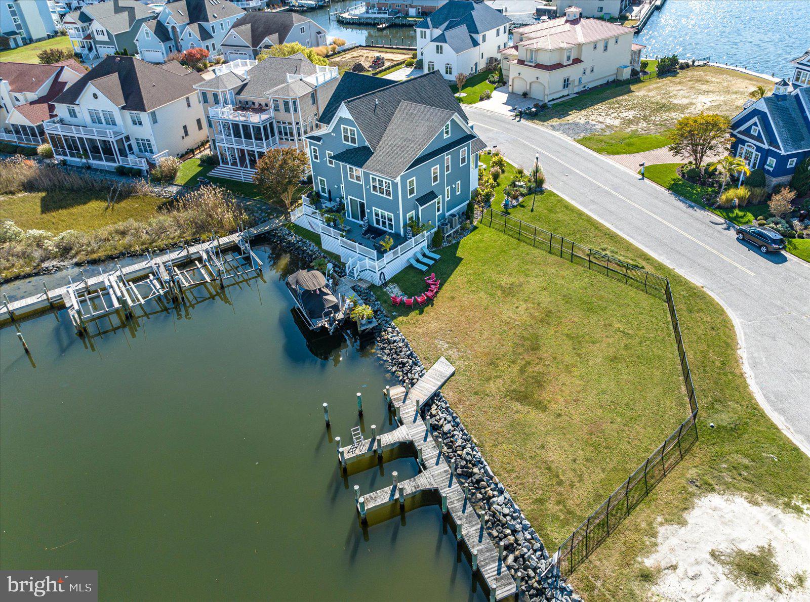 HERON HARBOUR - Residential