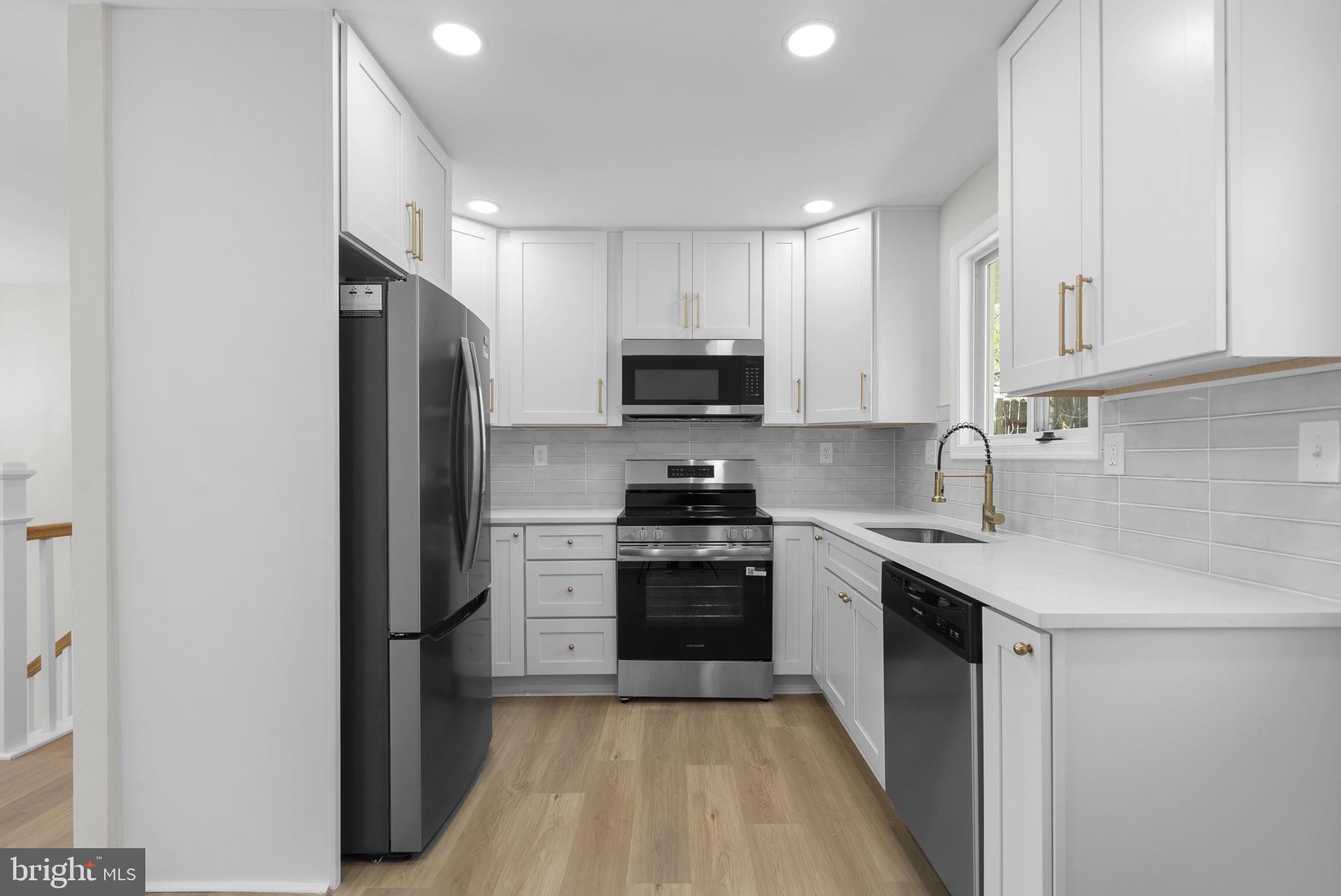 CARMODY HILLS - Residential