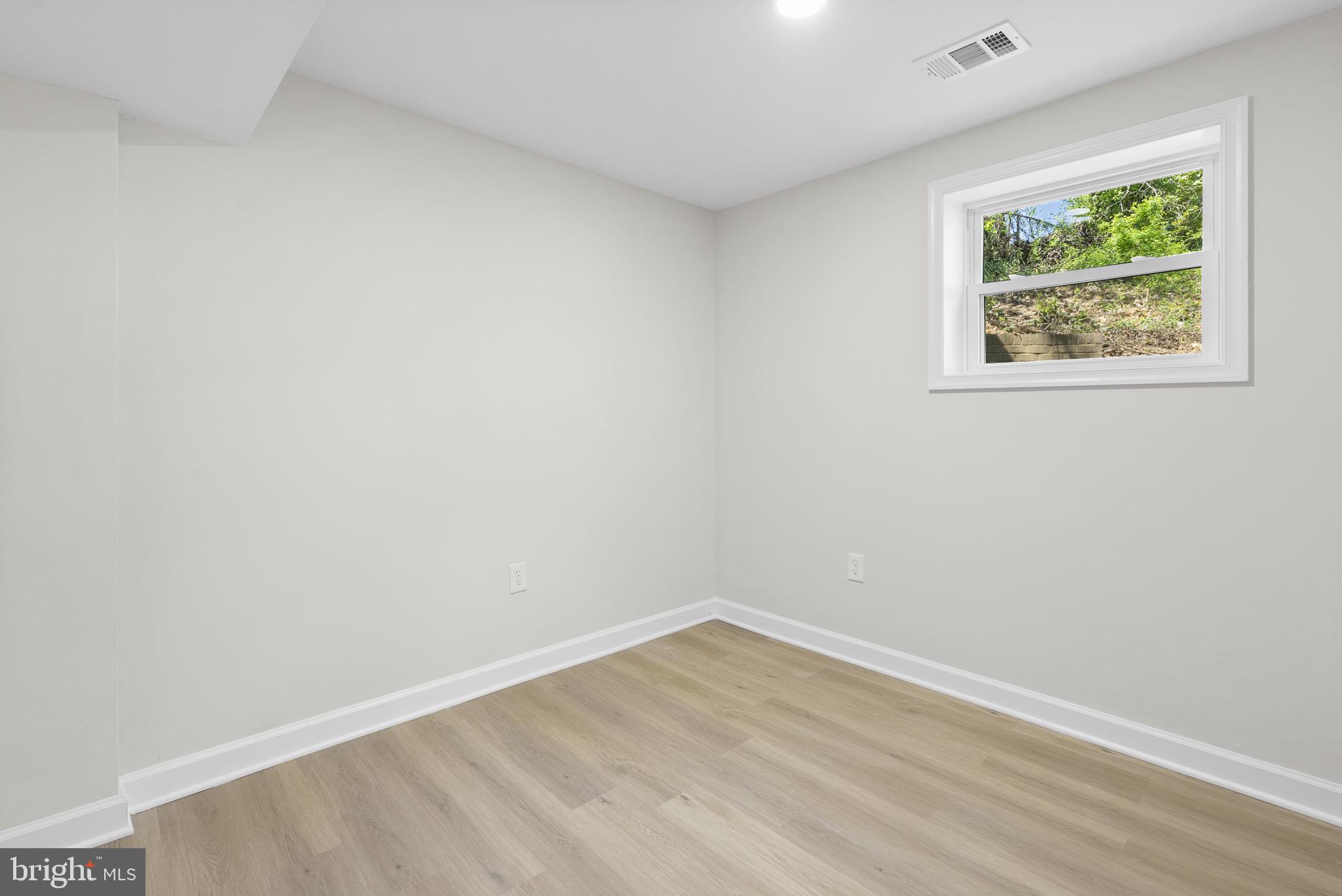 CARMODY HILLS - Residential