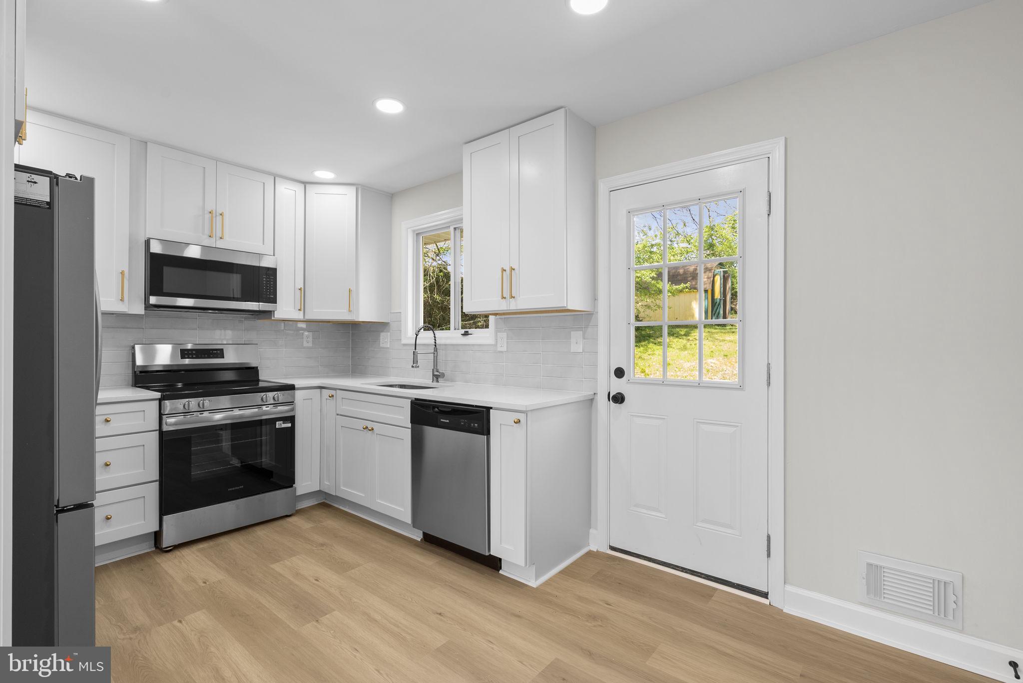 CARMODY HILLS - Residential