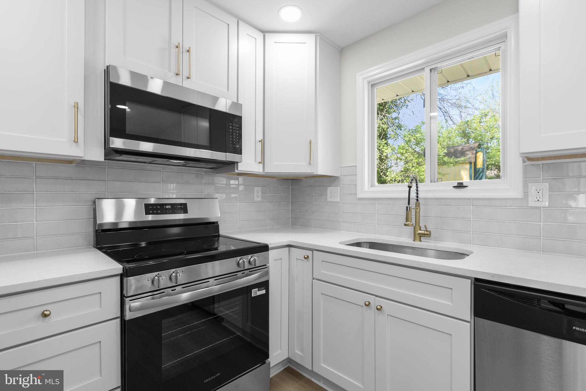 CARMODY HILLS - Residential