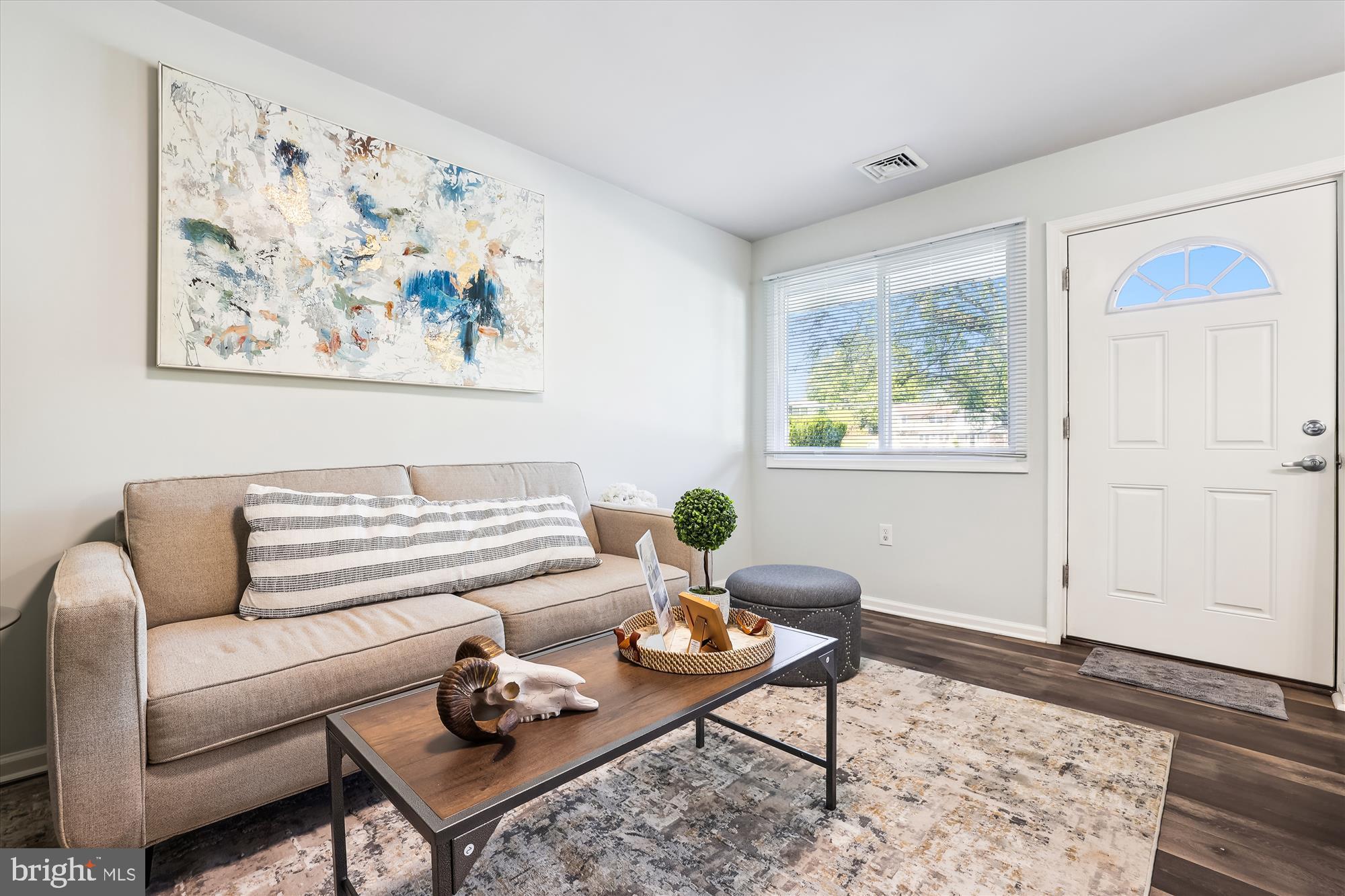 LANDOVER - Residential