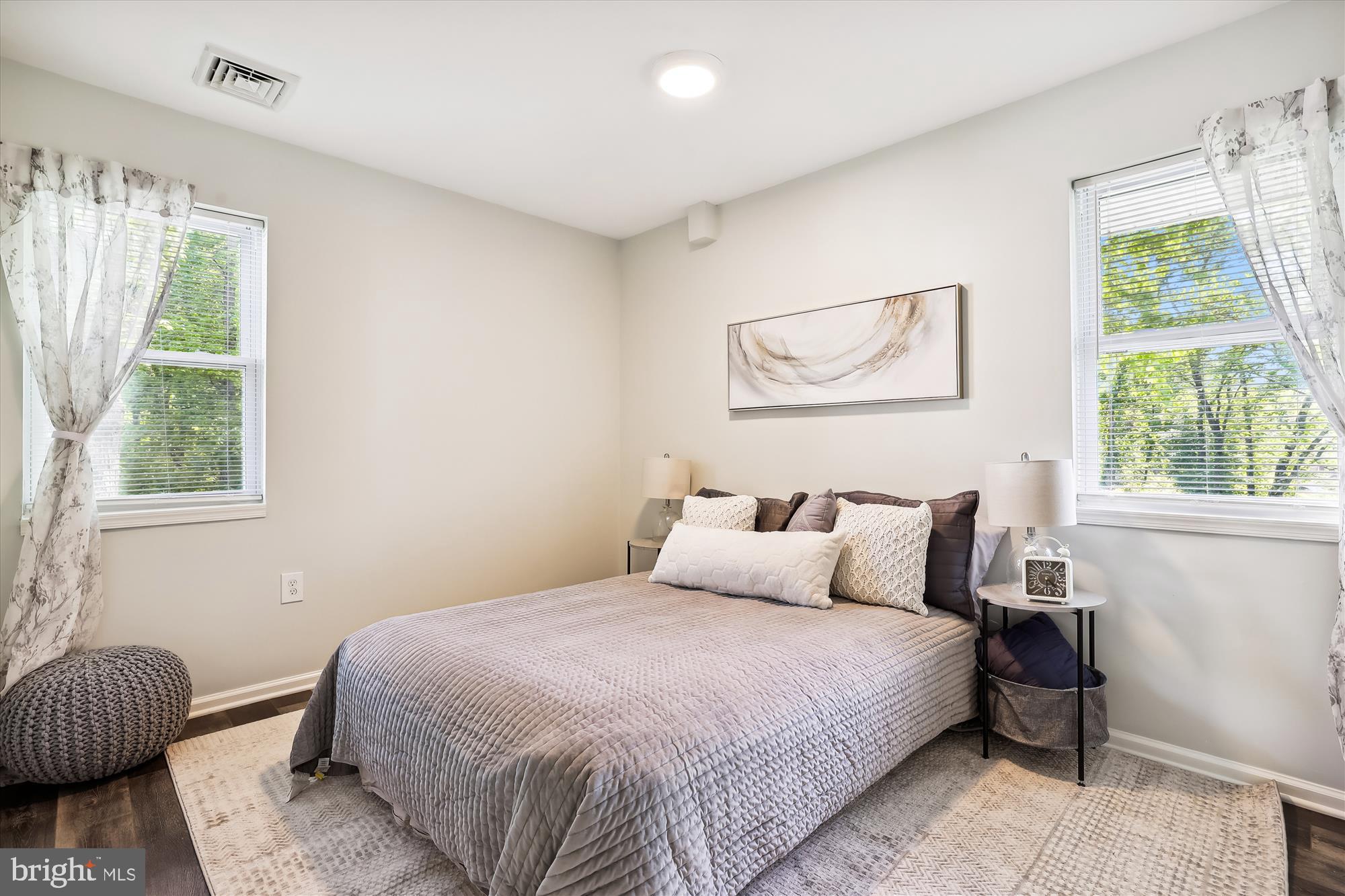 LANDOVER - Residential