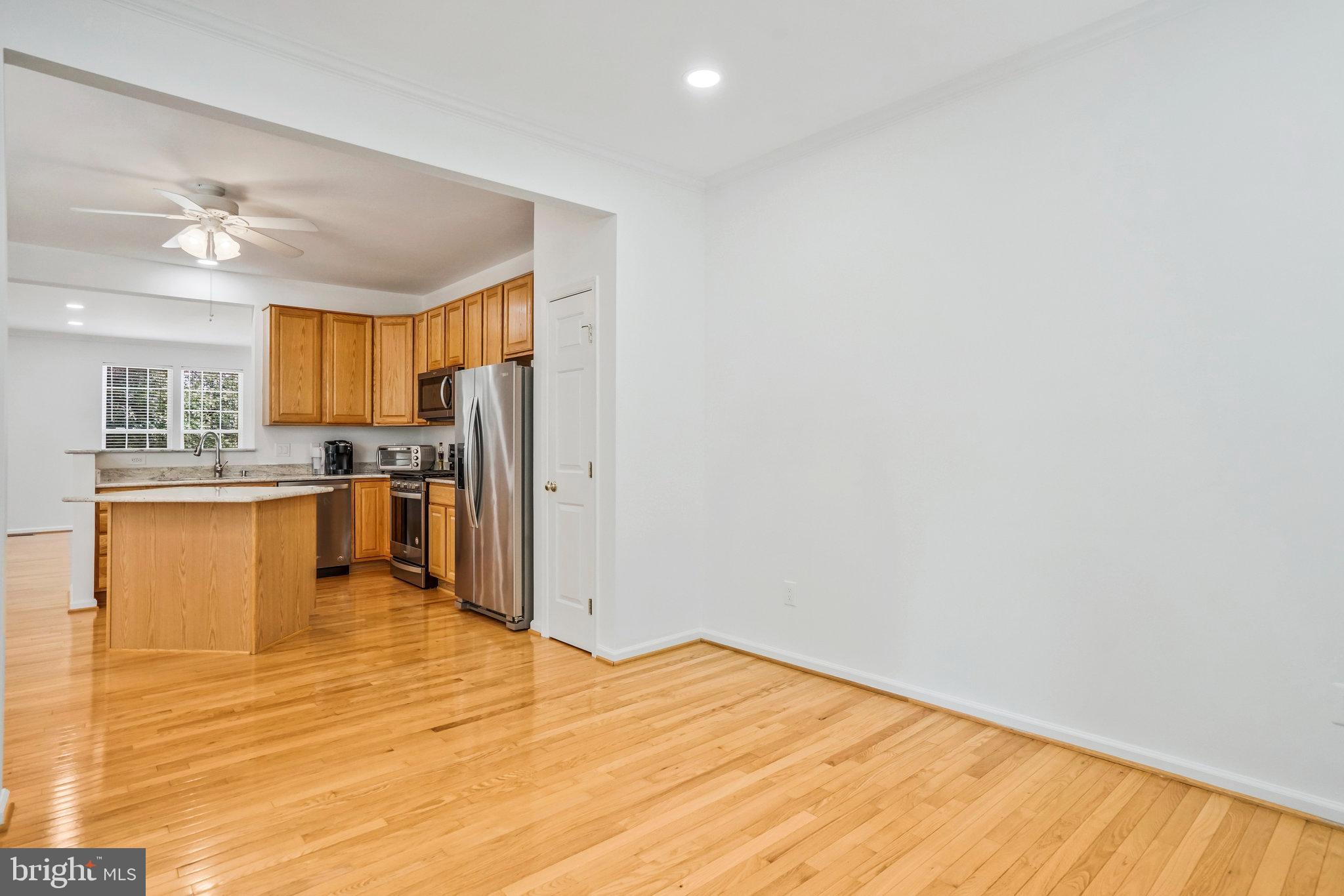 MOUNT VEE MANOR - Residential