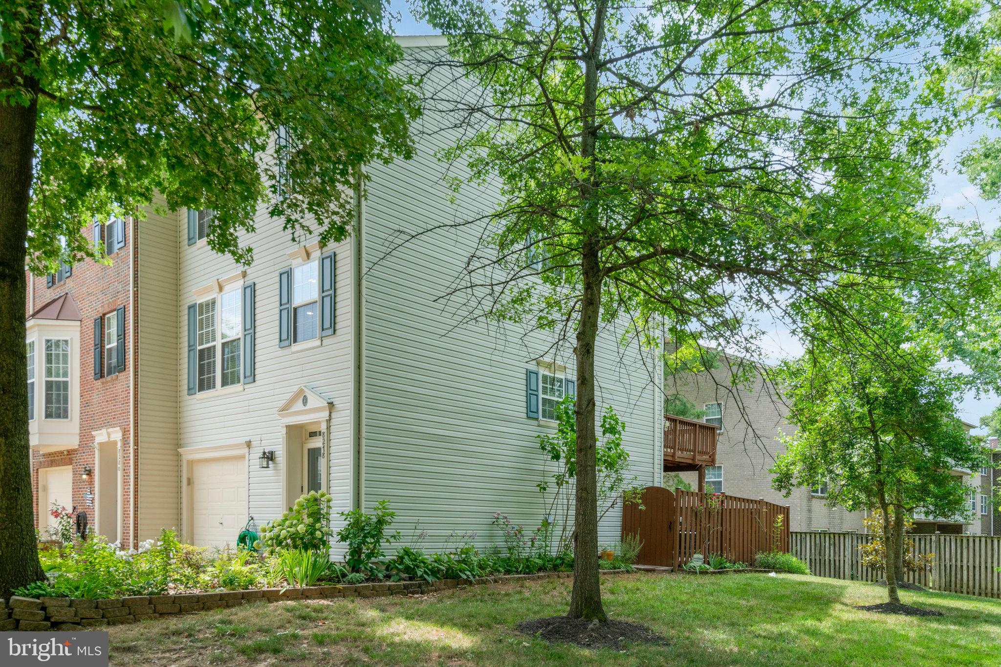 MOUNT VEE MANOR - Residential