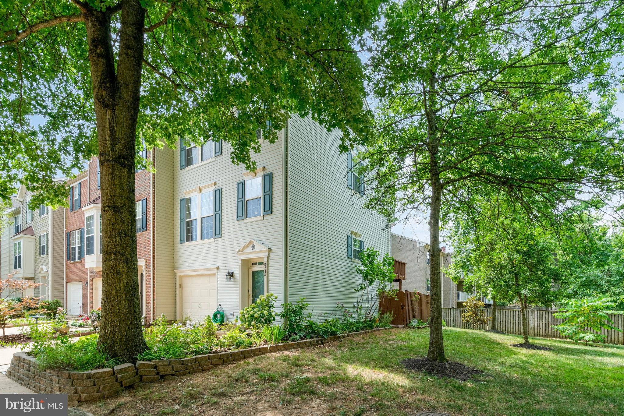 MOUNT VEE MANOR - Residential