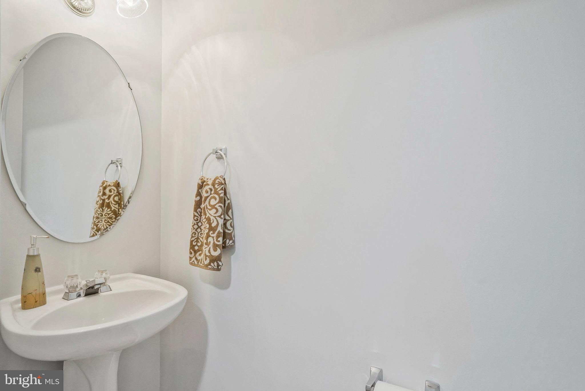 MOUNT VEE MANOR - Residential